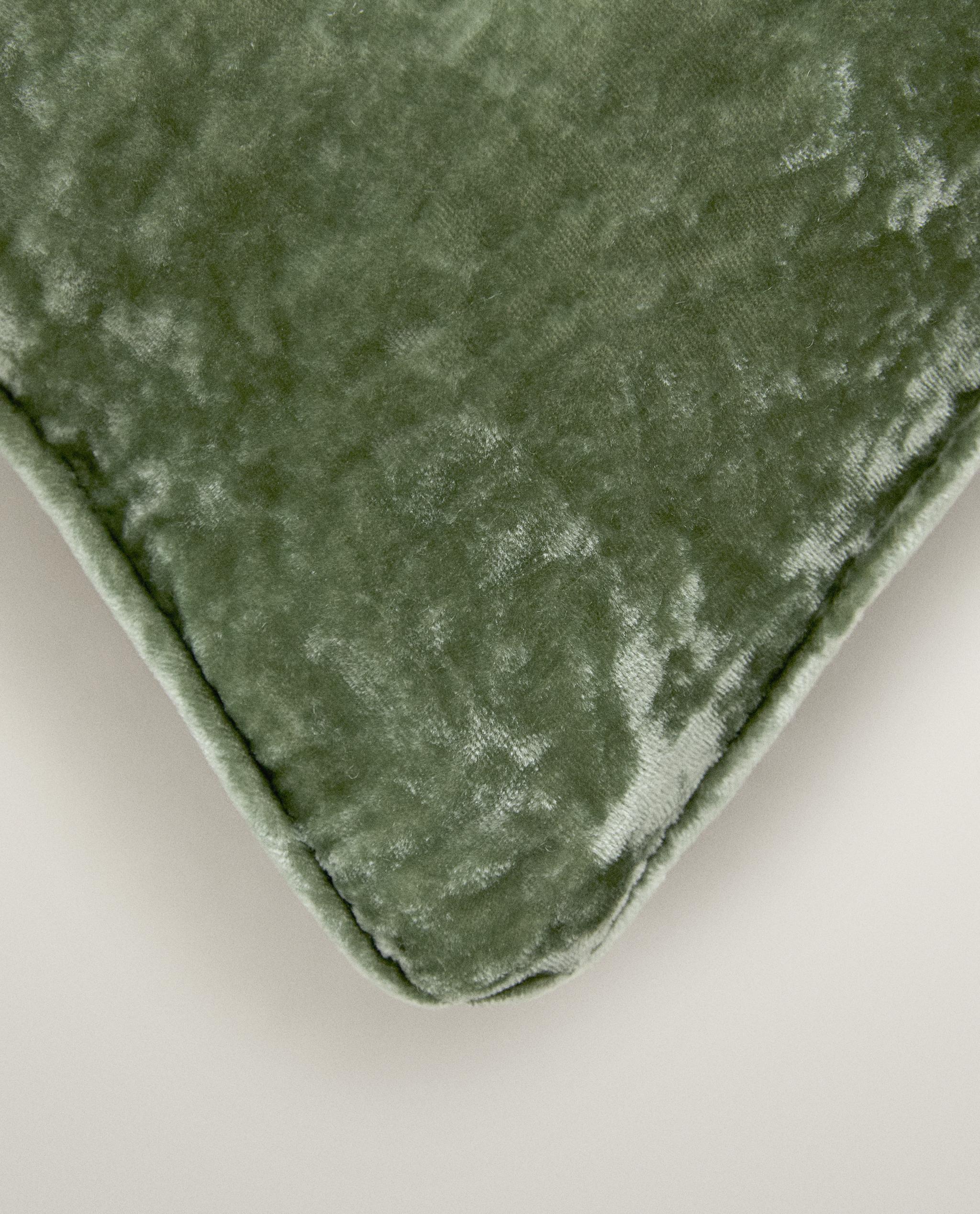VELVET CUSHION COVER product thumbnail 18