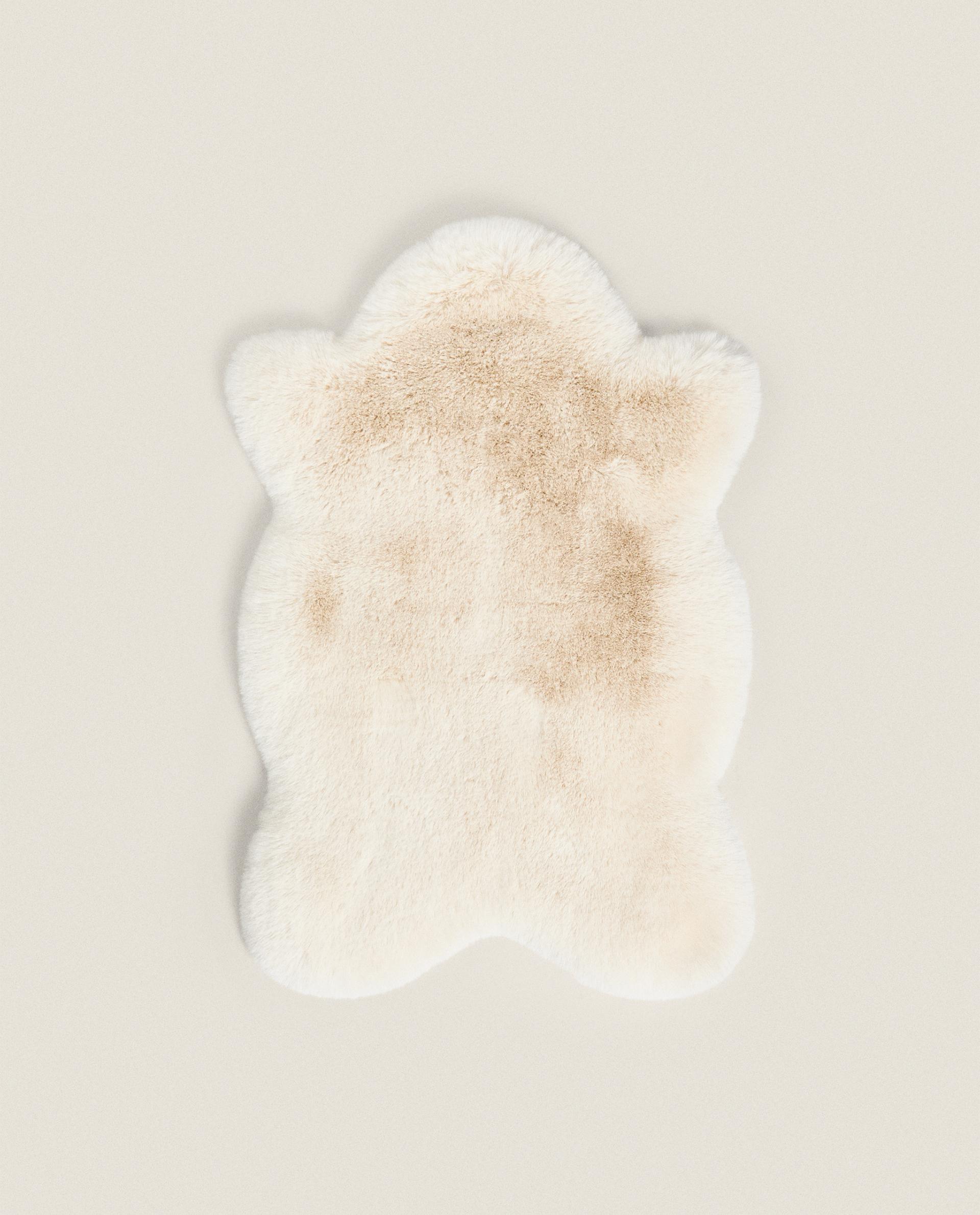 イレギュラー フェイクファー ラグ スモール | Zara Home 日本/Japan