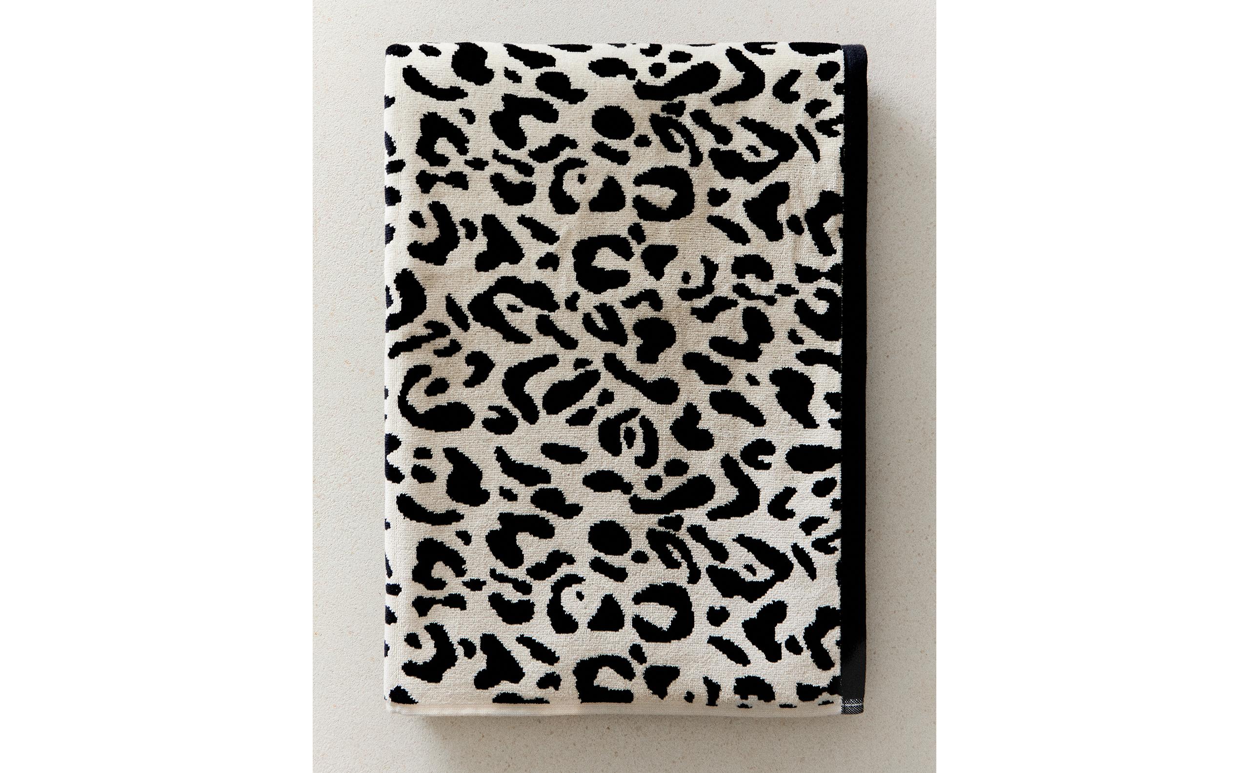 ANIMAL PRINT VELOUR BATH TOWEL product thumbnail 9