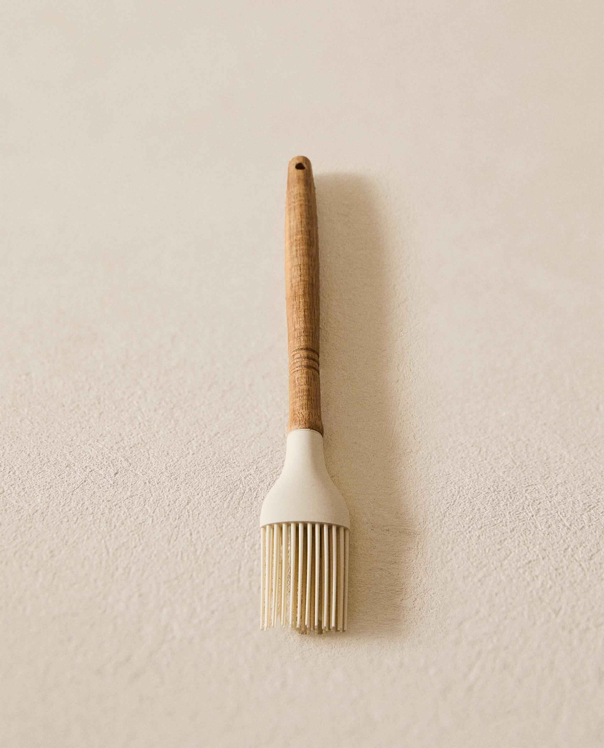 SILICONE AND WOODEN BRUSH | Zara Home United States of America