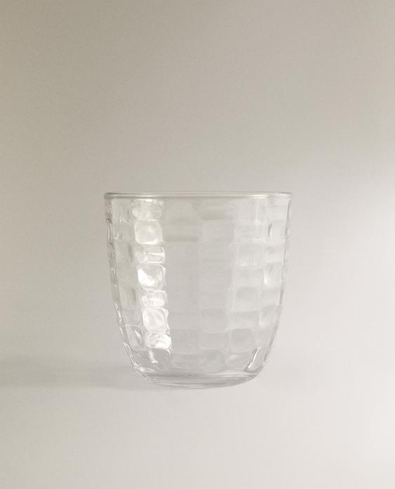 RAISED SQUARE-EFFECT TUMBLER