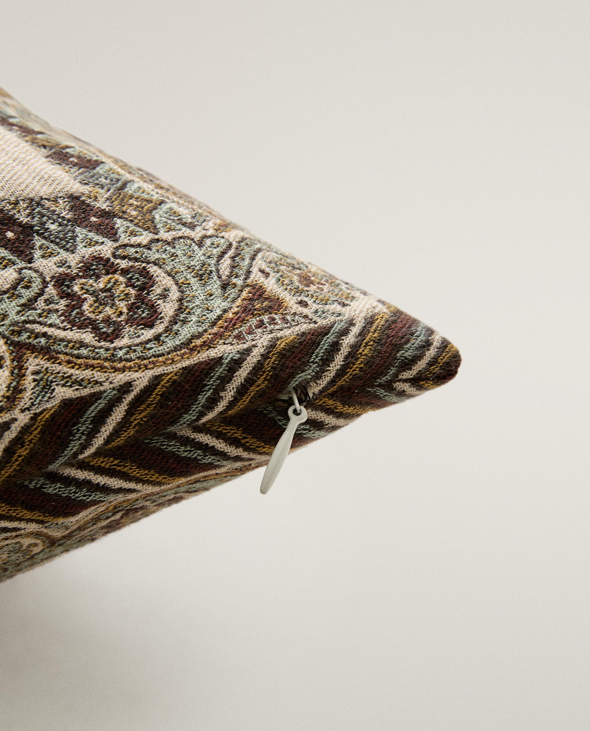 JACQUARD CUSHION COVER product thumbnail 4