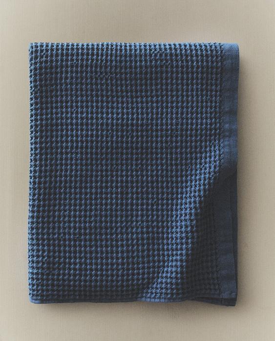 WAFFLE-KNIT COTTON BATH TOWEL WAFFLE-KNIT COTTON BATH TOWEL