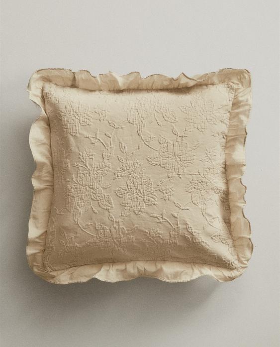 JACQUARD CUSHION COVER WITH RUFFLE