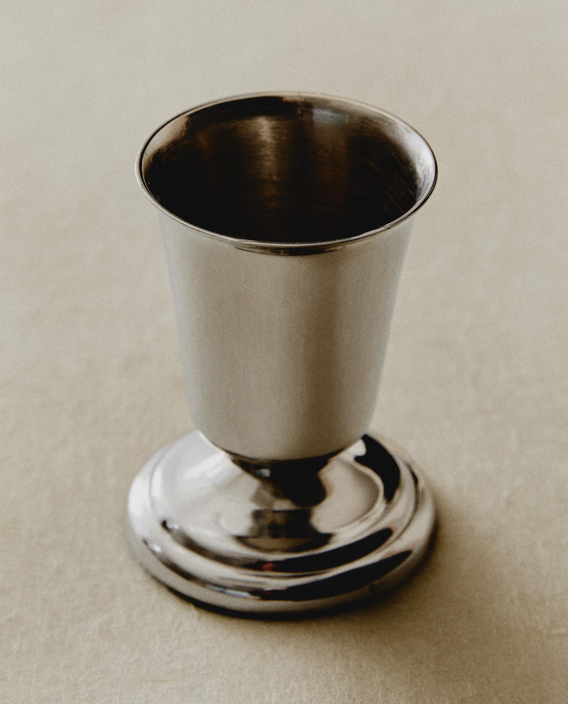 SHINY STEEL TEALIGHT HOLDER SHINY STEEL TEALIGHT HOLDER