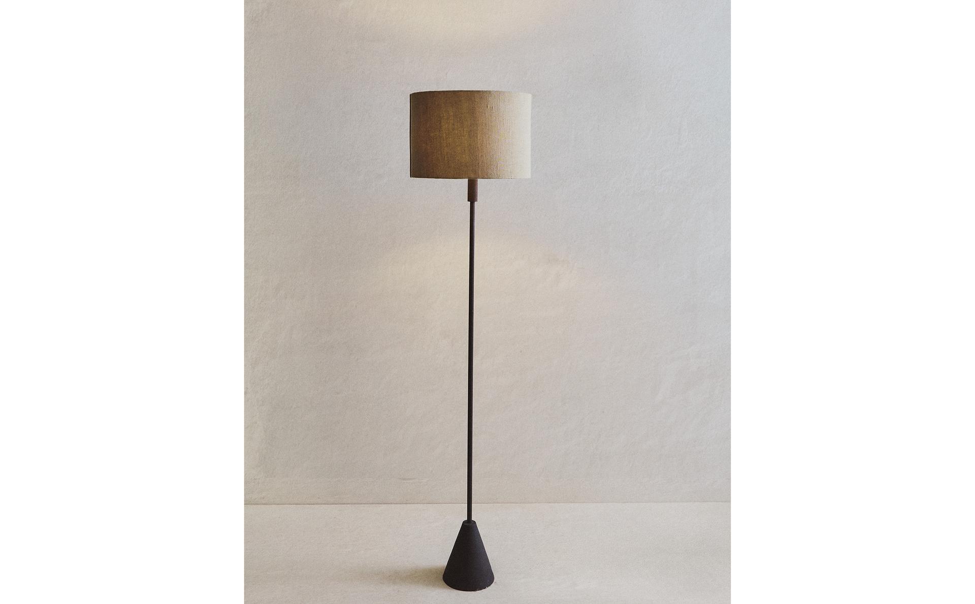 LAMPE PIED MÉTAL LAMPE PIED MÉTAL