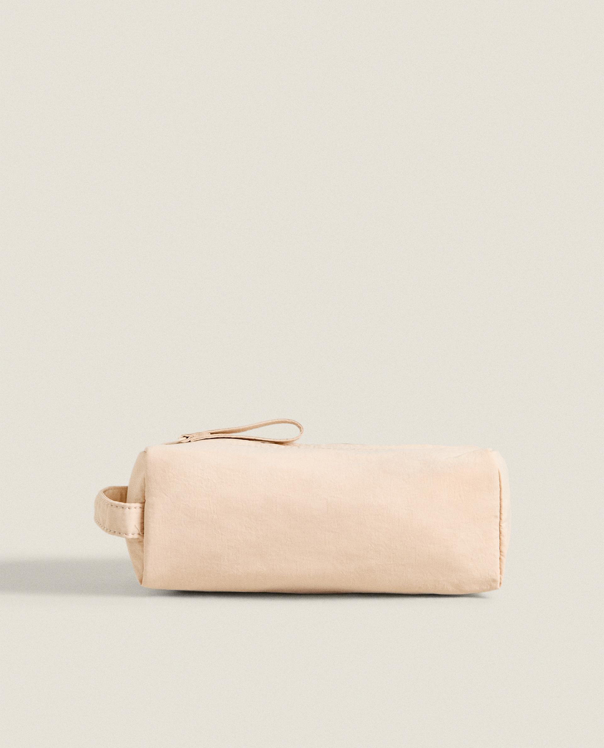 SMALL NYLON MAKEUP BAG | Zara Home United States of America