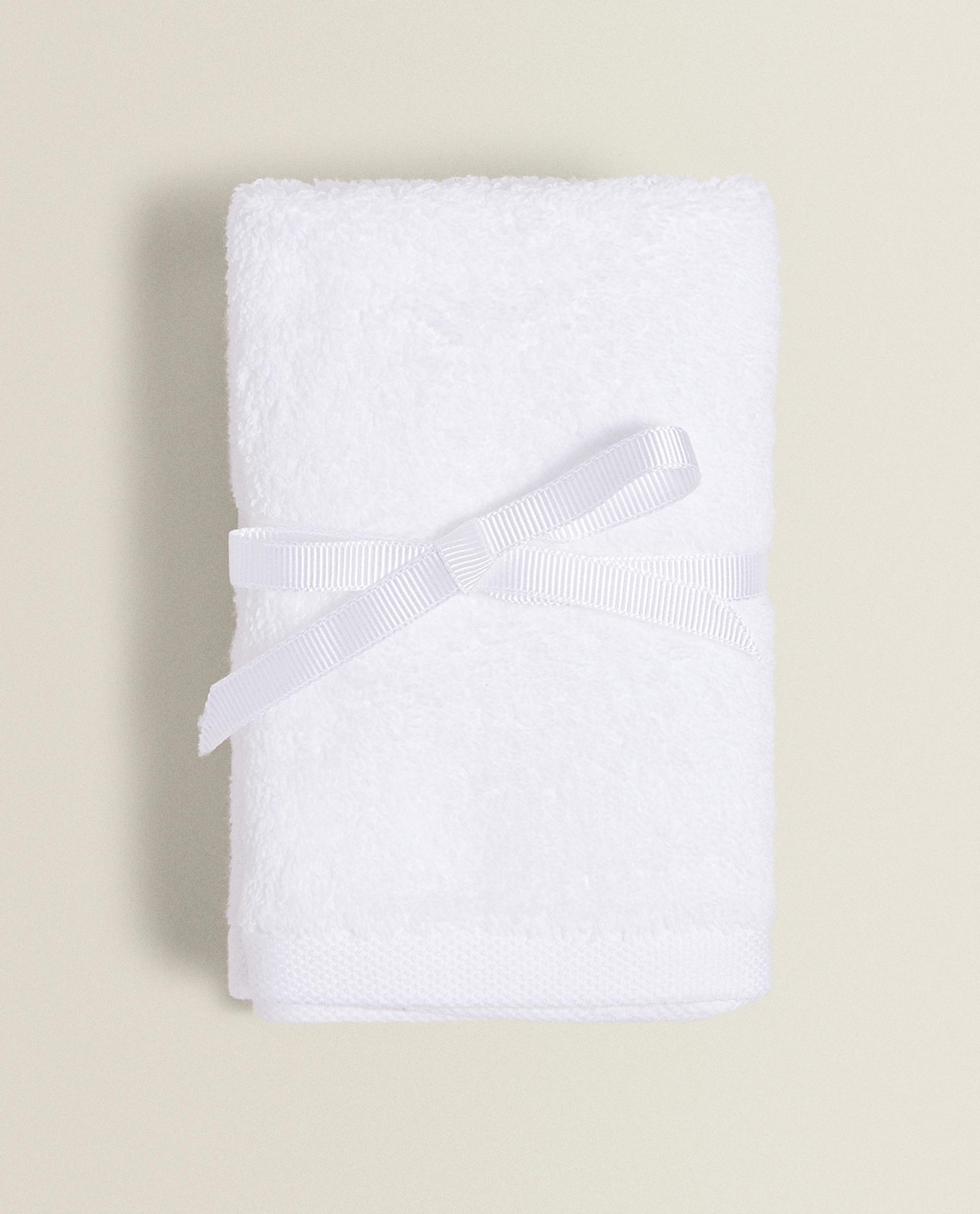 PACK OF HIGH-QUALITY COTTON HAND TOWELS (PACK OF 3) product thumbnail 10
