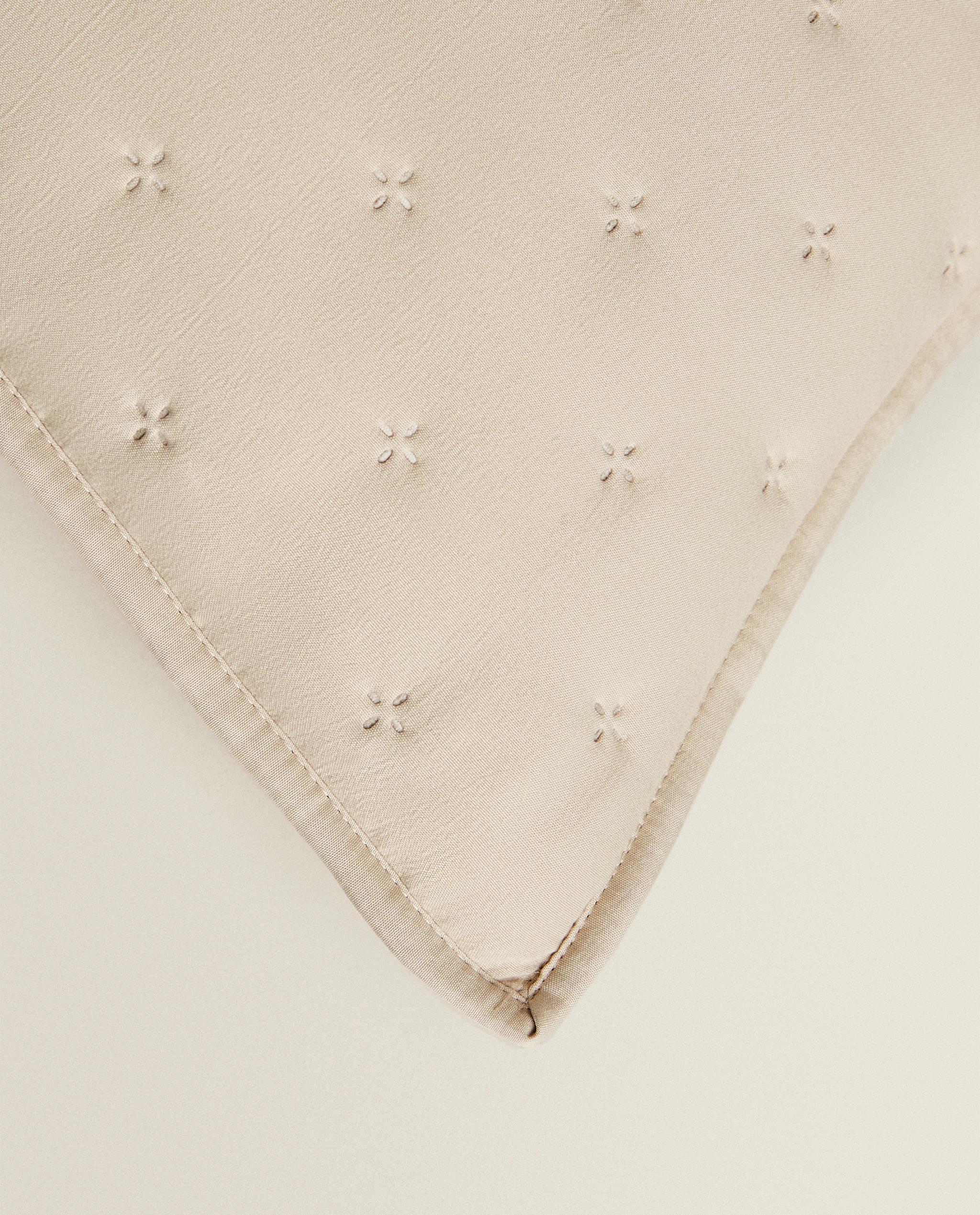 キルティング ドット クッションカバー | Zara Home 日本/Japan