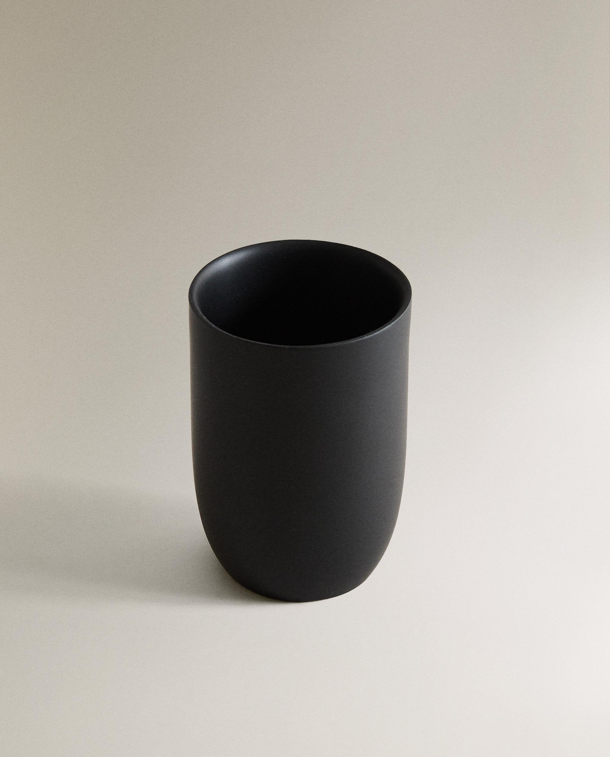 BLACK RESIN BATHROOM SET product thumbnail 19