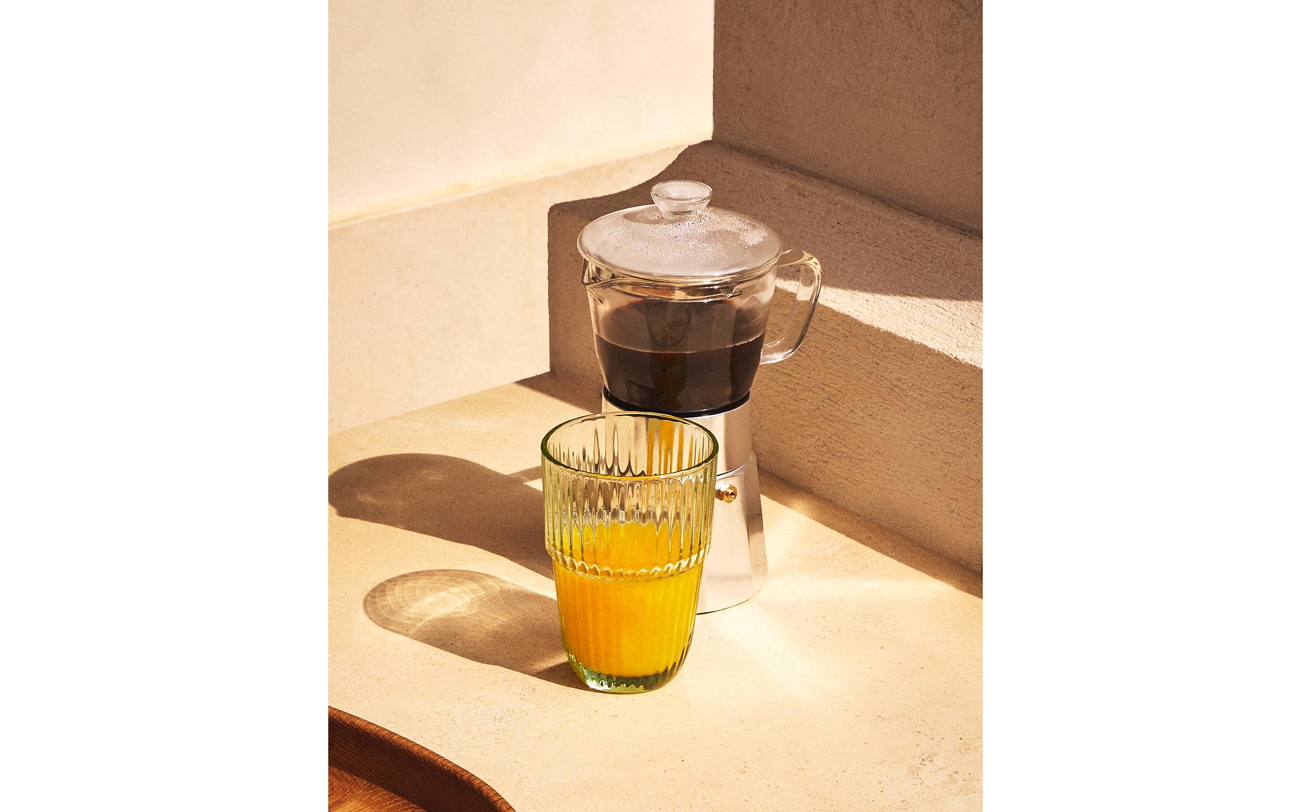 STRIPED COLOURED GLASS TUMBLER