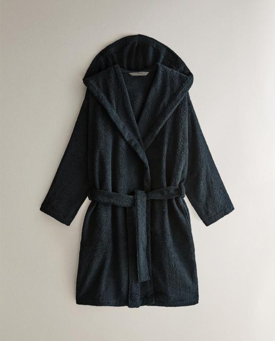 HOODED BATHROBE (360 GXM²) HOODED BATHROBE (360 GXM²)