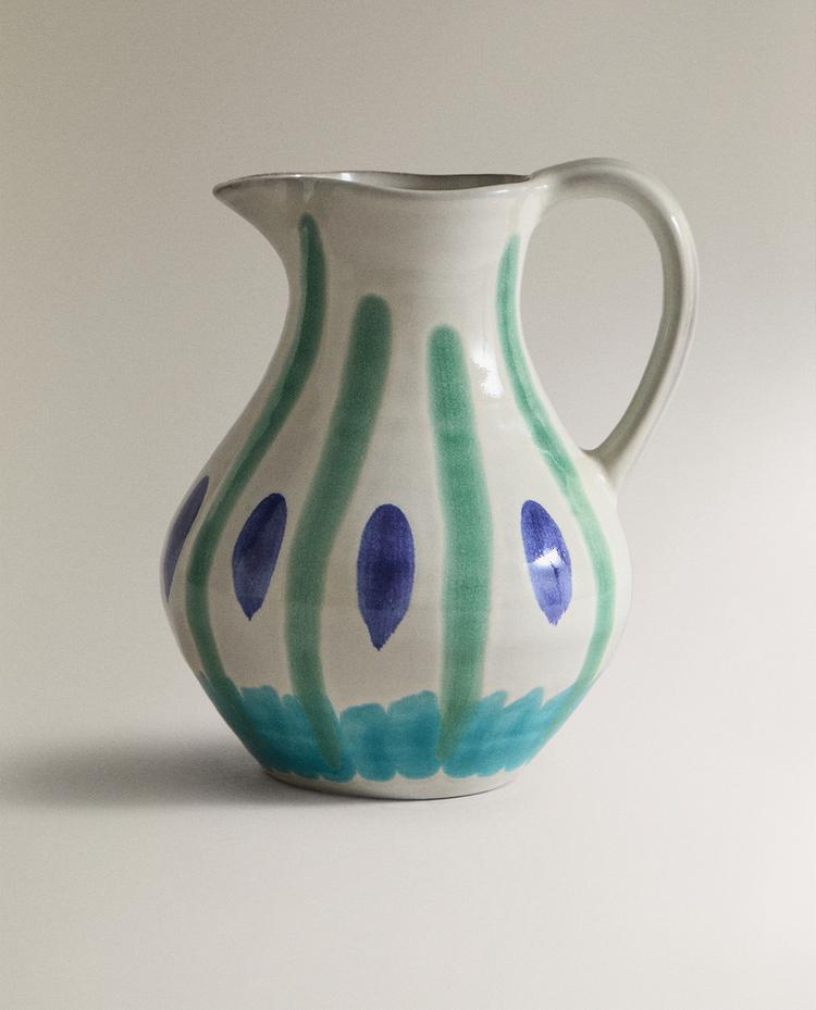 JUG WITH BLUE STRIPES