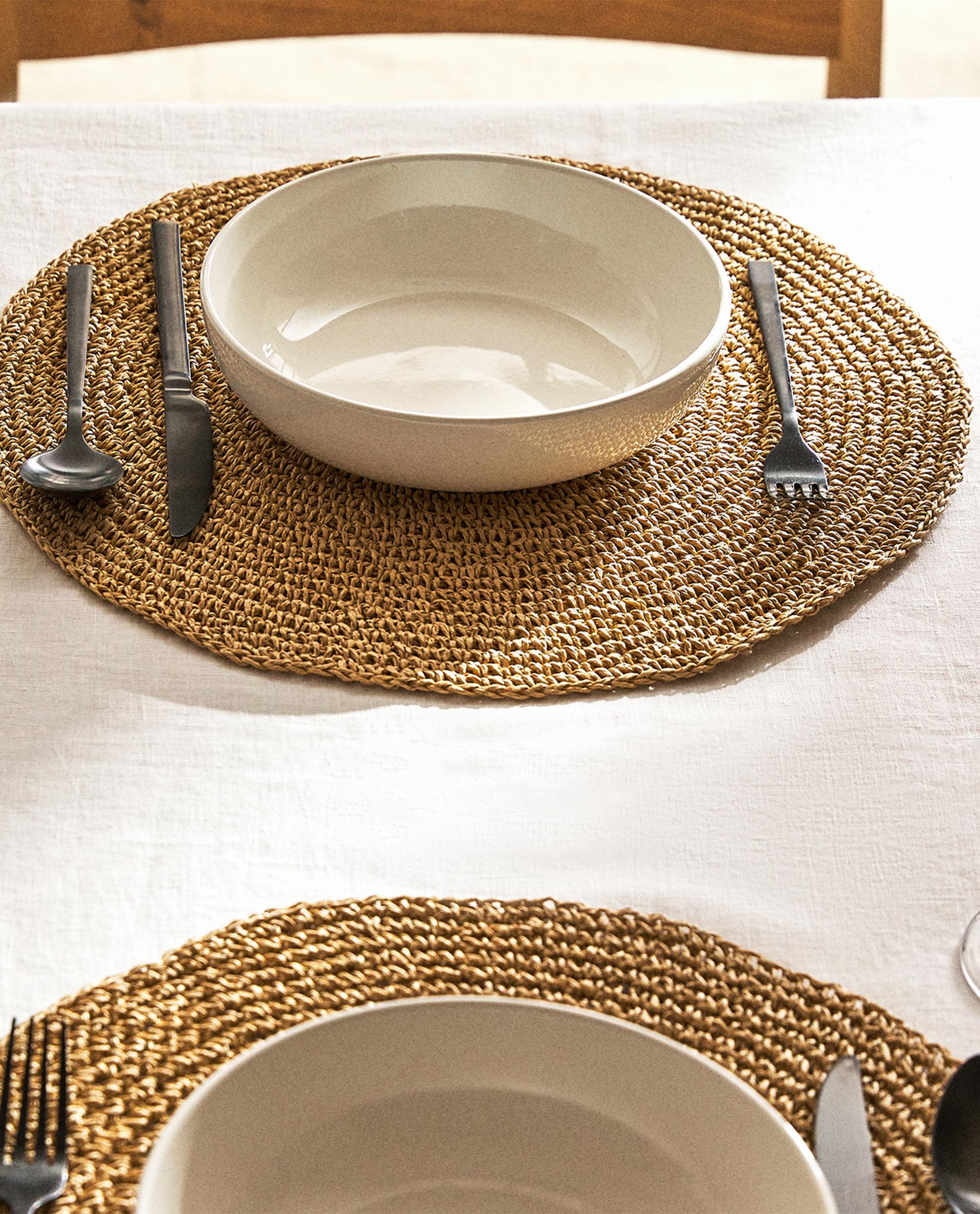 ROUND PAPER PLACEMAT product thumbnail 11