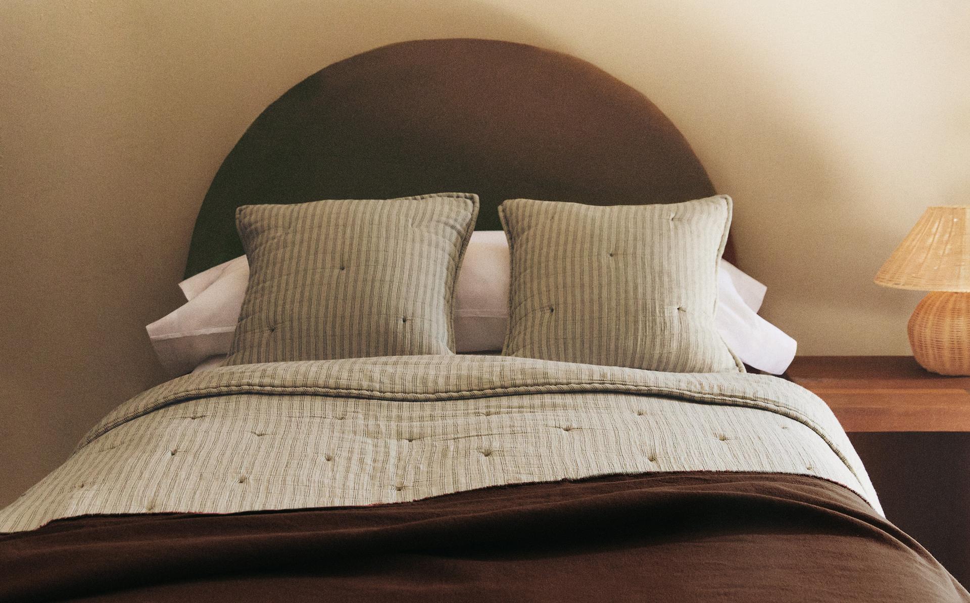 EDREDOM INFANTIL DE ALGODÃO COM LISTRAS FINAS EDREDOM INFANTIL DE ALGODÃO COM LISTRAS FINAS