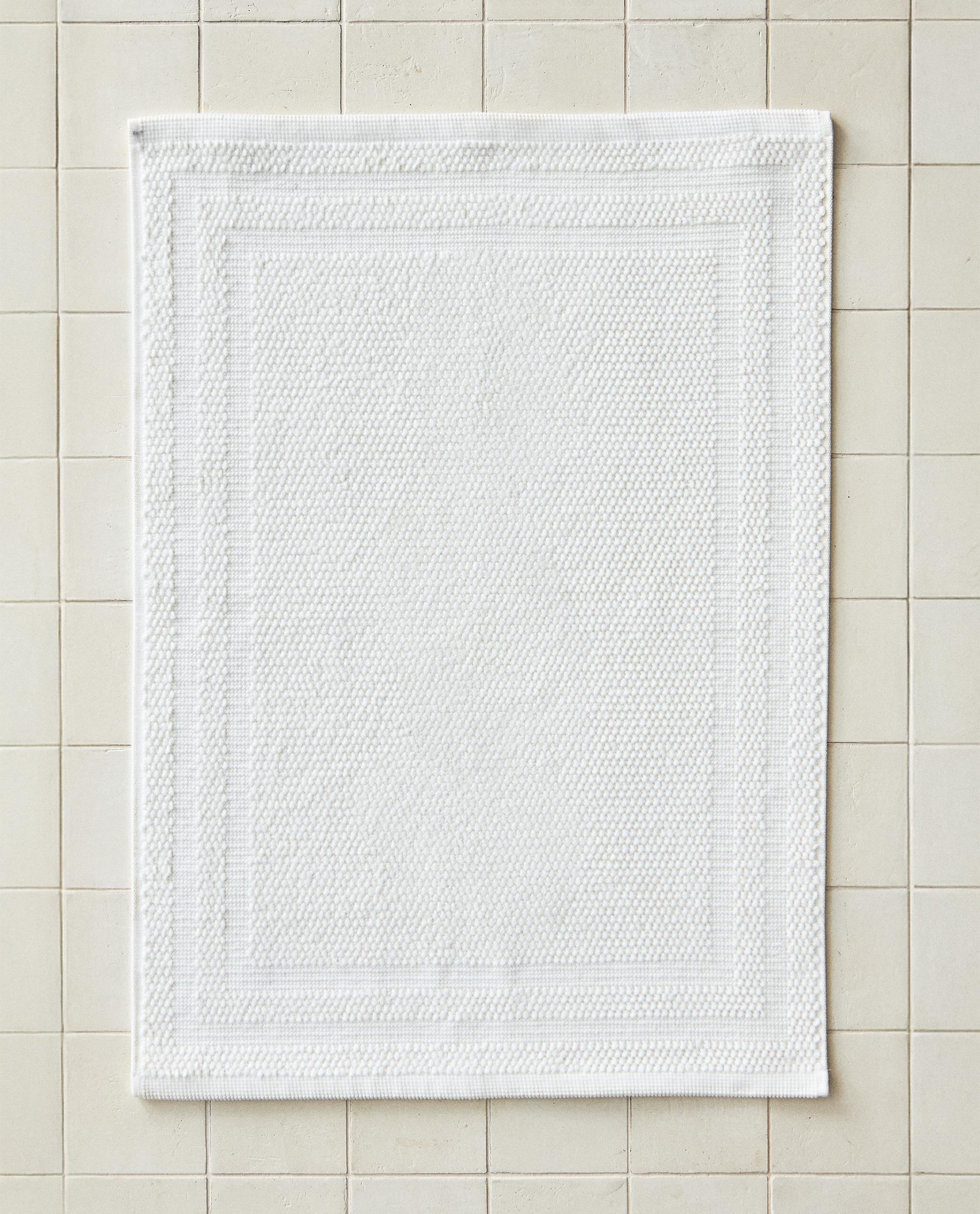 COTTON BATH MAT