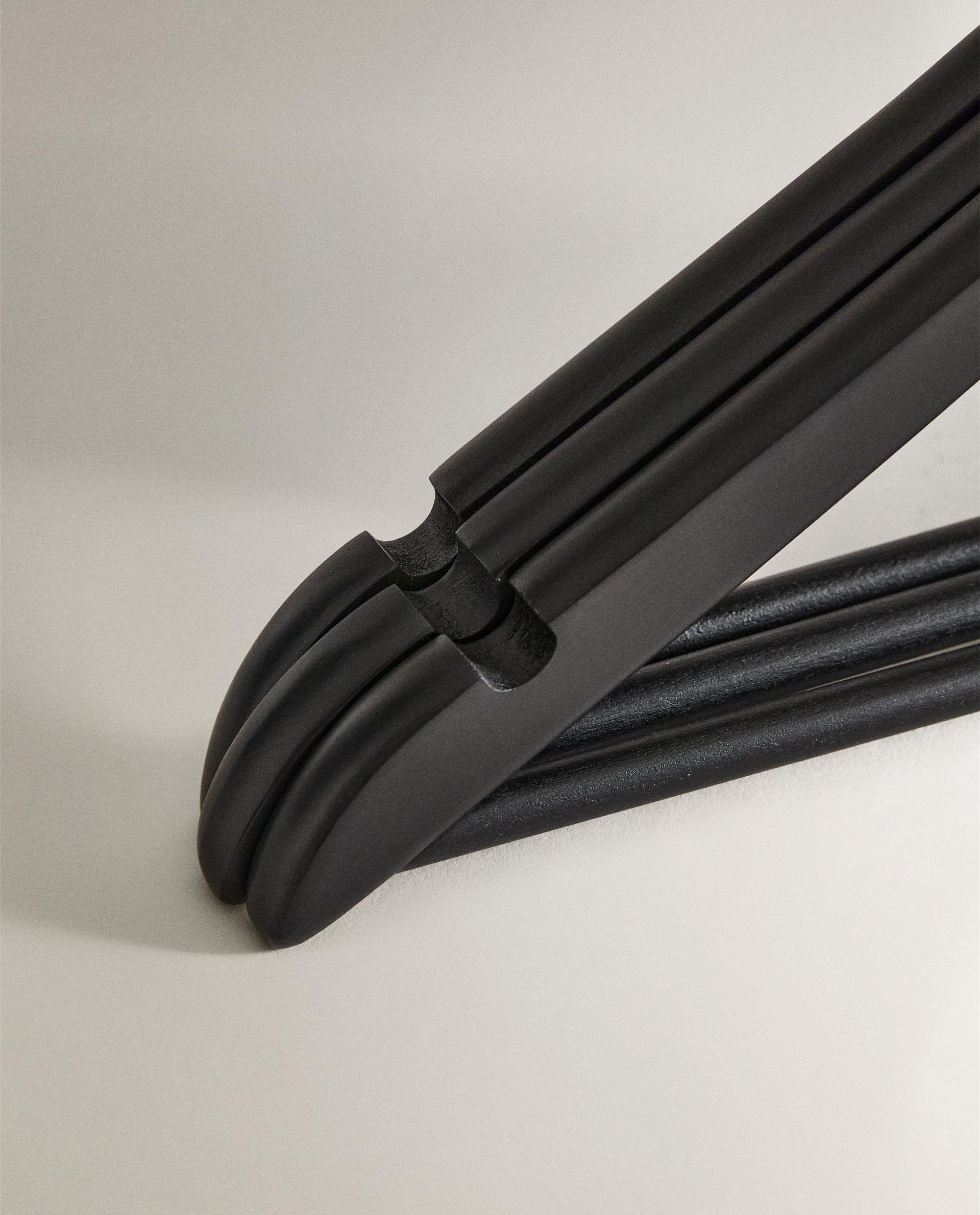LACQUERED WOODEN HANGER (SET OF 3) product thumbnail 3