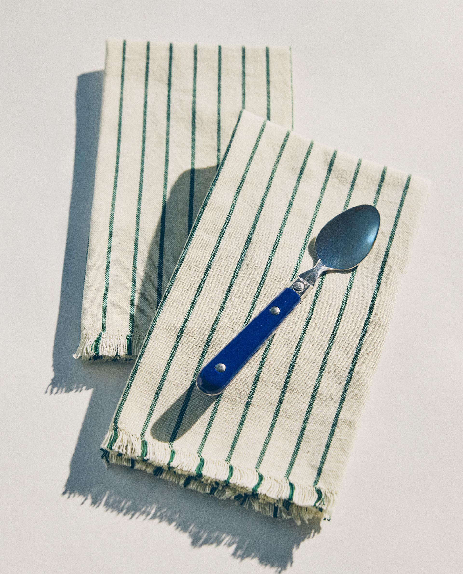 PACK OF STRIPED AND FRINGED NAPKINS (PACK OF 2) product thumbnail 10