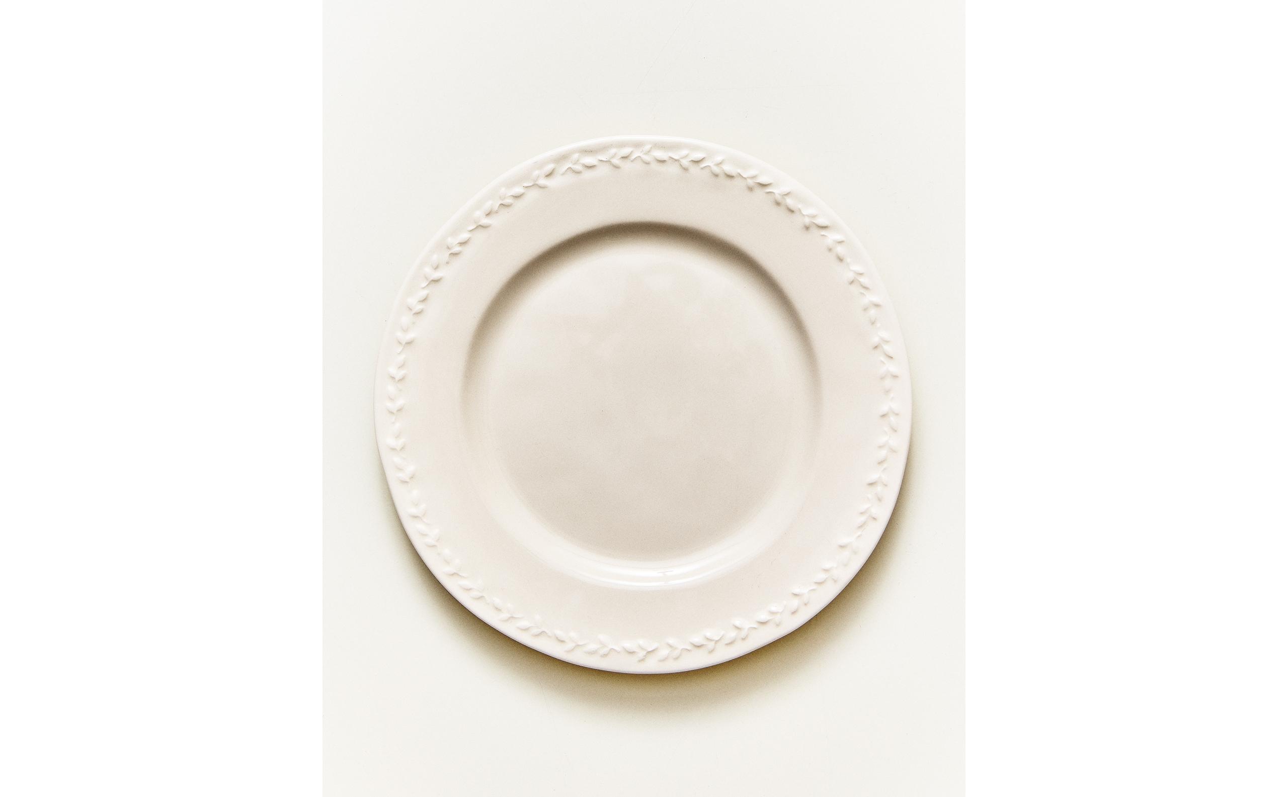 EARTHENWARE DESSERT PLATE WITH RAISED-DESIGN EDGE product thumbnail 8