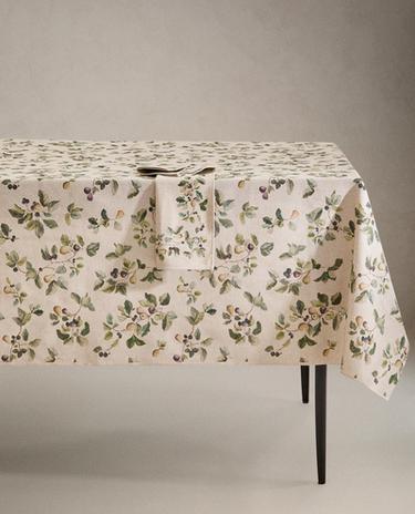 FRUIT PRINT TABLECLOTH