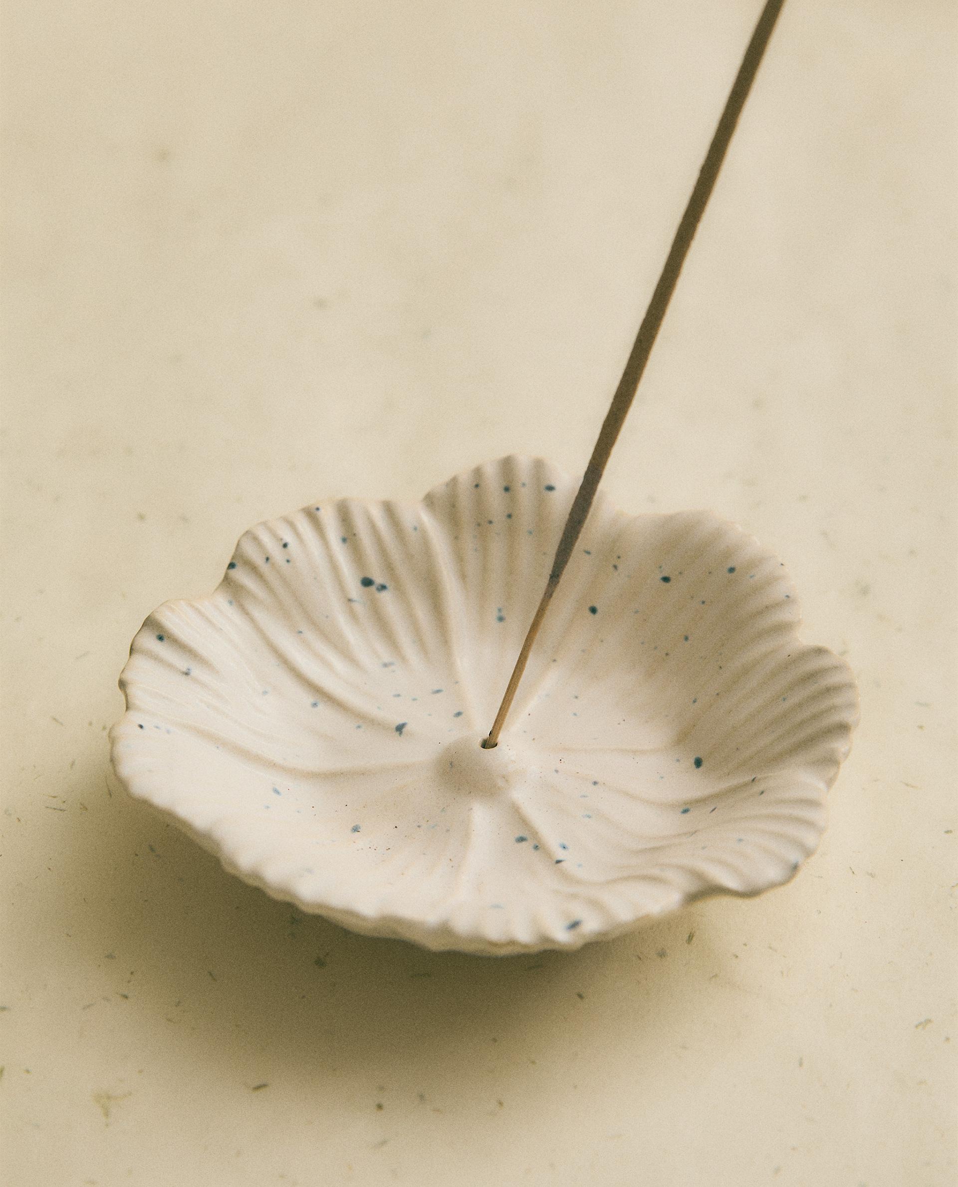 CERAMIC FLORAL INCENSE BURNER | Zara Home United States of