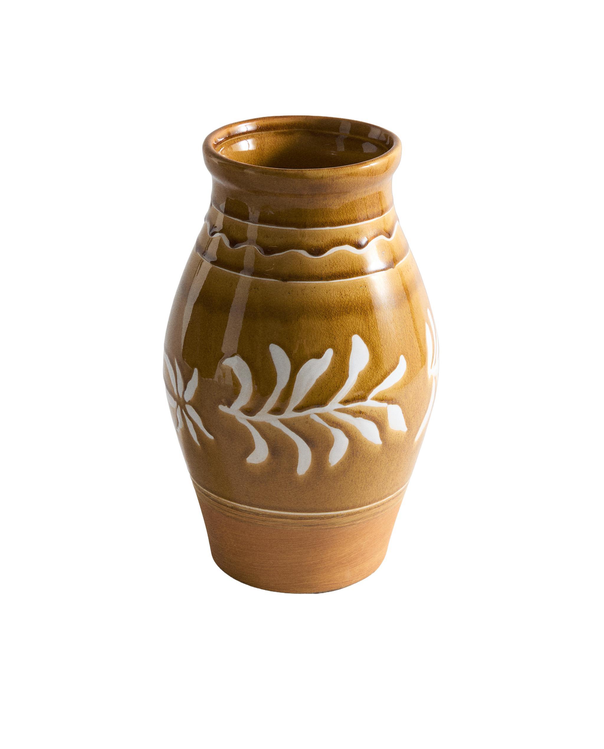 STONEWARE VASE WITH LEAVES product thumbnail 5