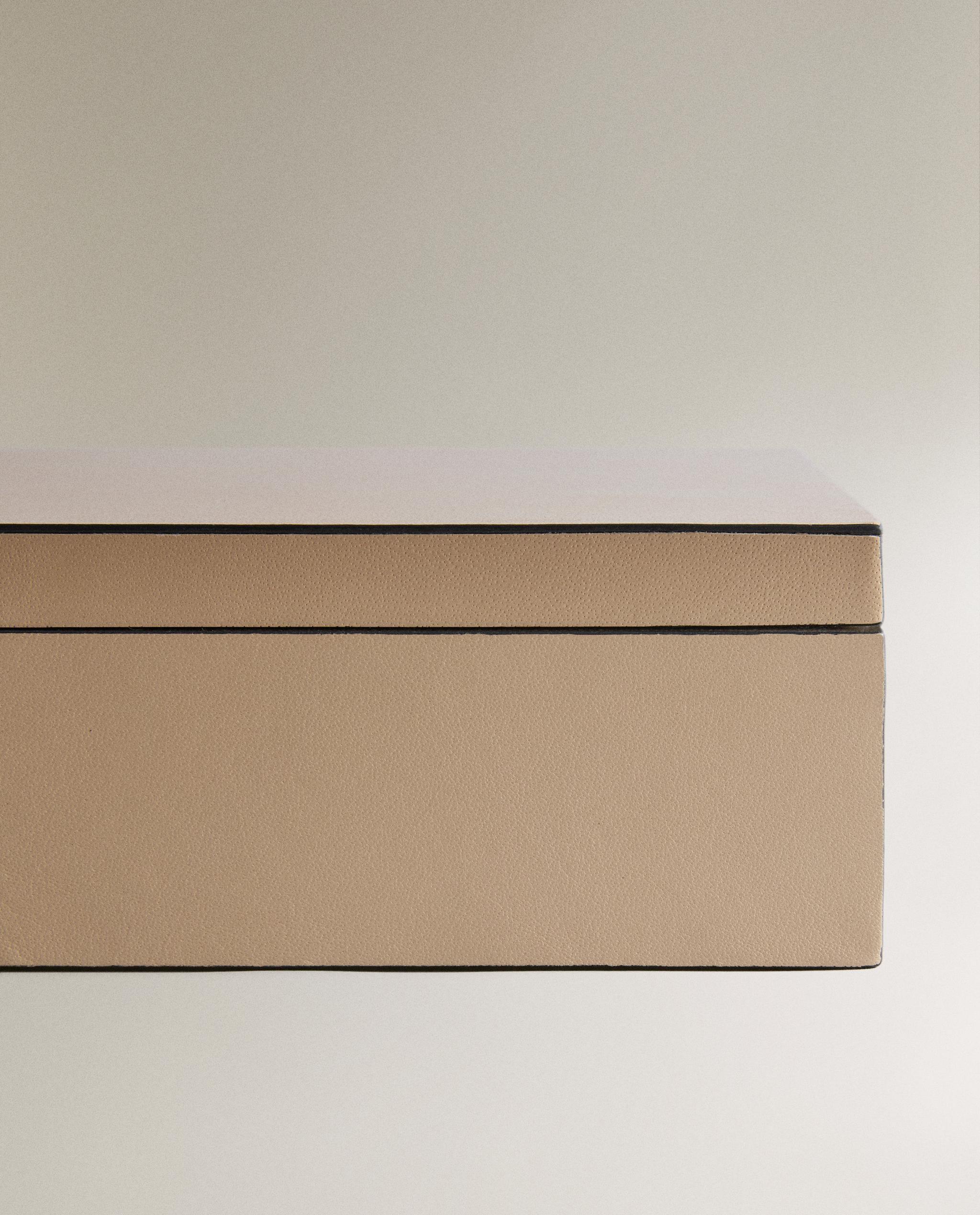 LEATHER JEWELLERY BOX product thumbnail 2