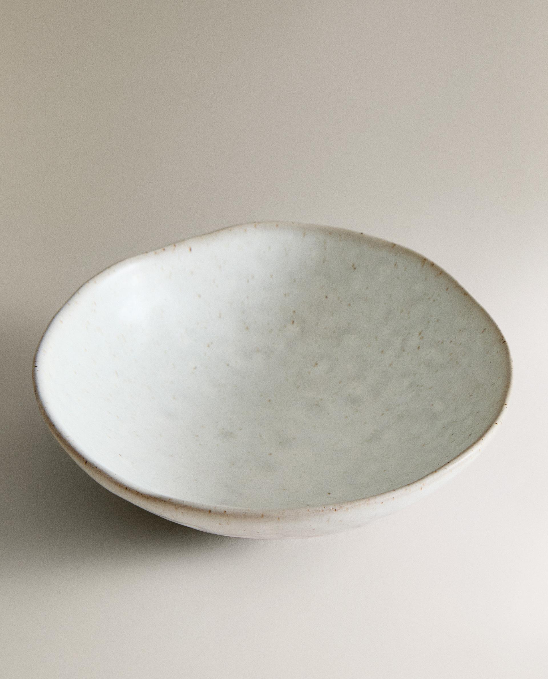 TEXTURED STONEWARE BOWL