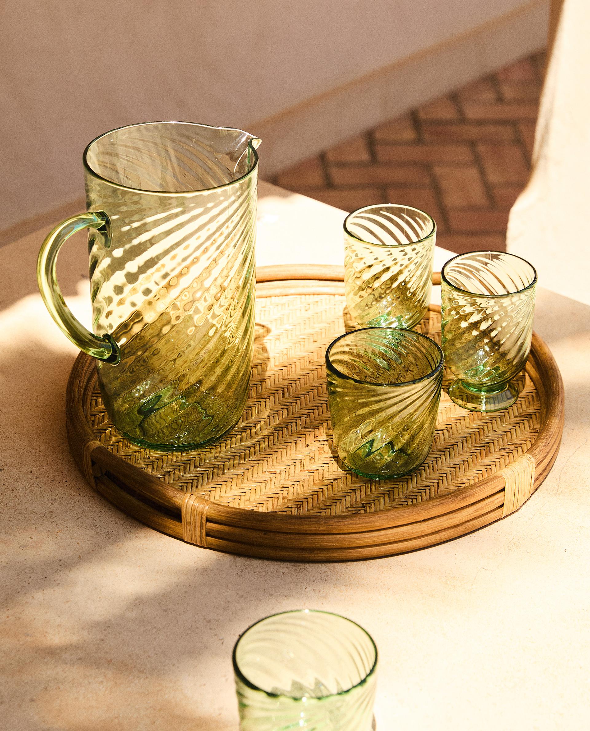 WAVY ACRYLIC GLASSWARE SET