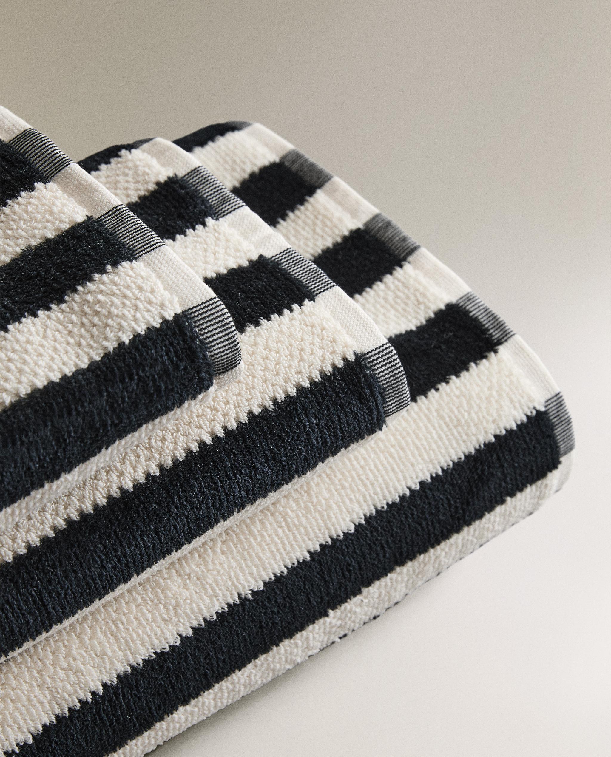 TEXTURED VELOUR BATH TOWEL product thumbnail 5