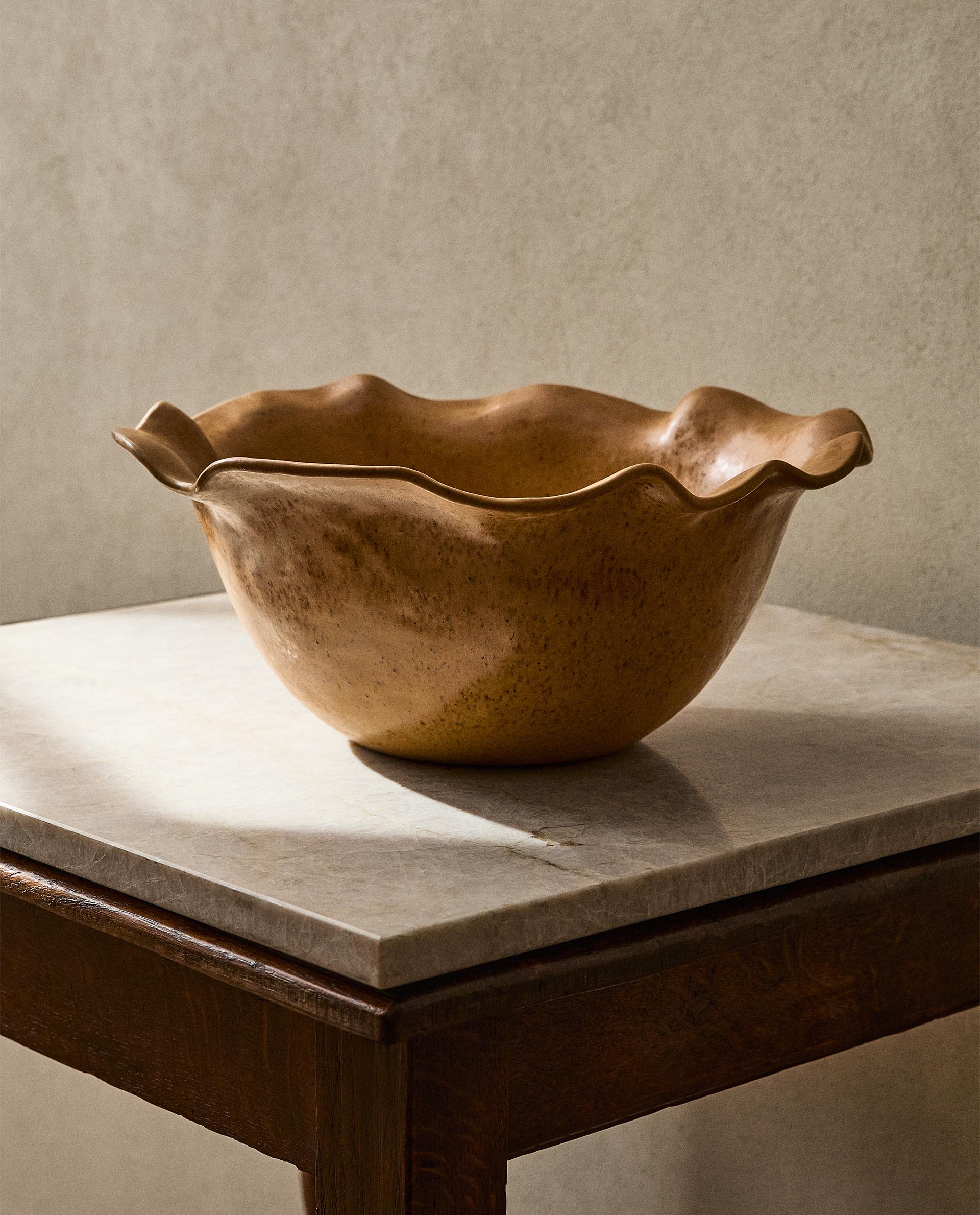 TERRACOTTA SALAD BOWL WITH WAVY DESIGN