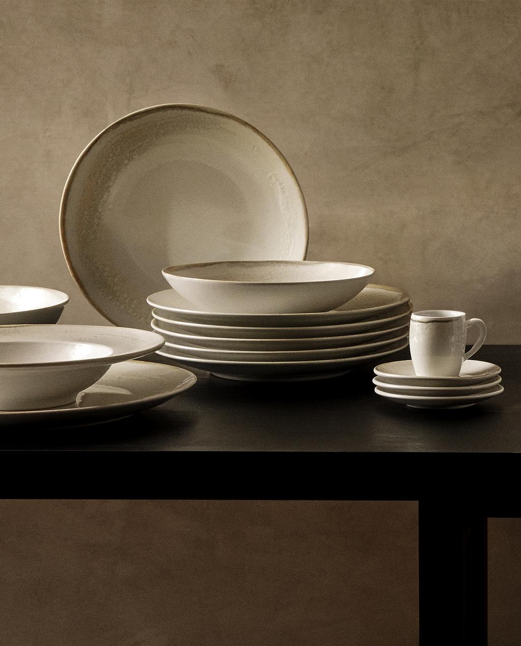 STONEWARE TABLEWARE