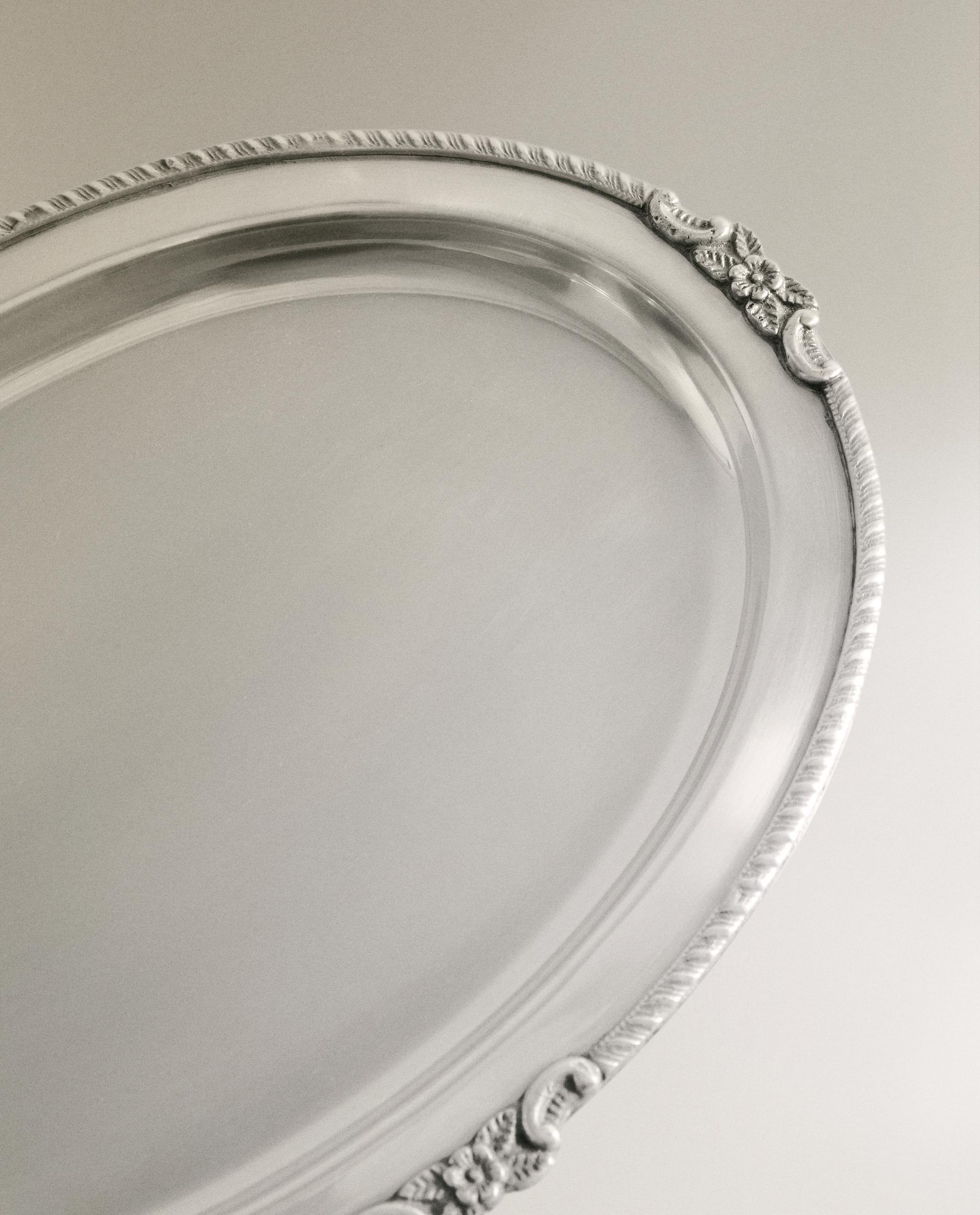 OVAL METAL BATHROOM TRAY product thumbnail 4