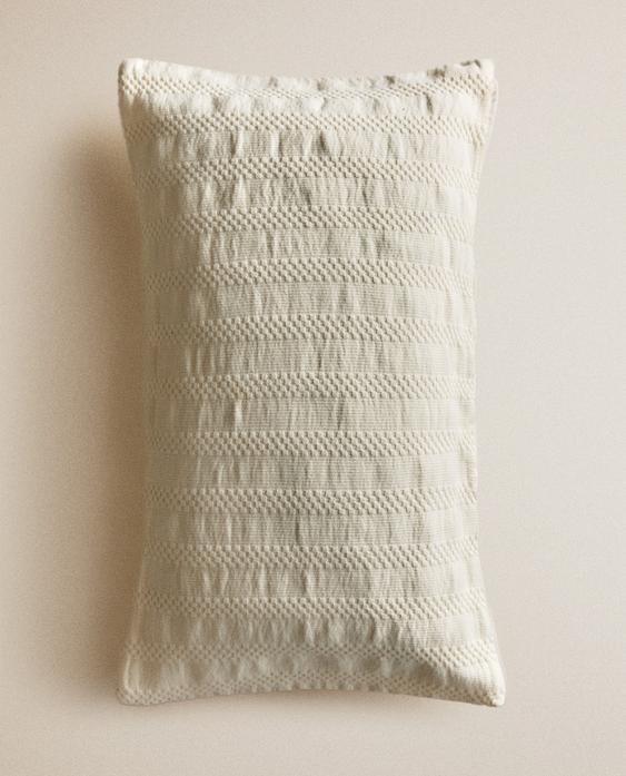 KIDS' STRIPED TEXTURED CUSHION COVER KIDS' STRIPED TEXTURED CUSHION COVER