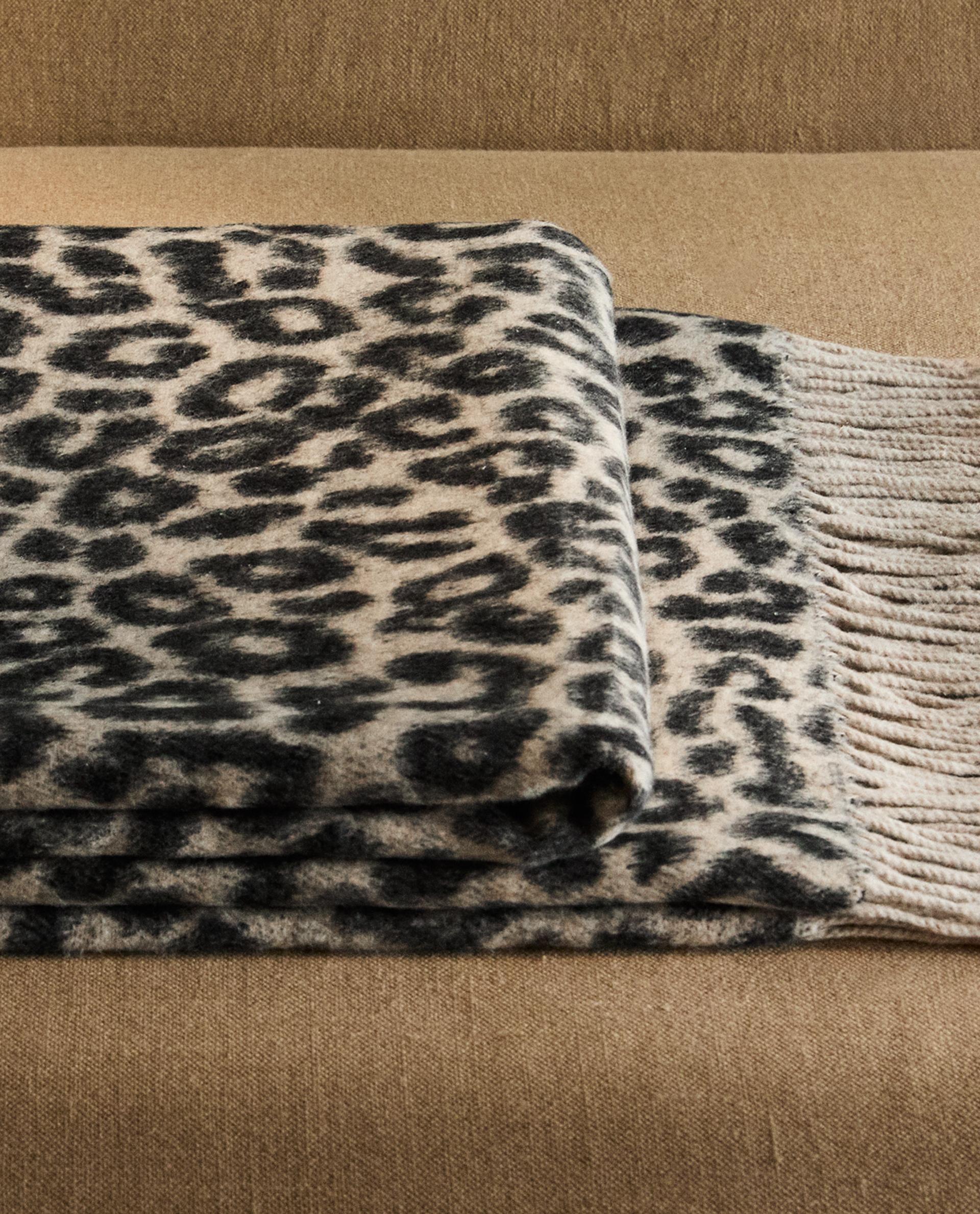 COTTON LEOPARD THROW