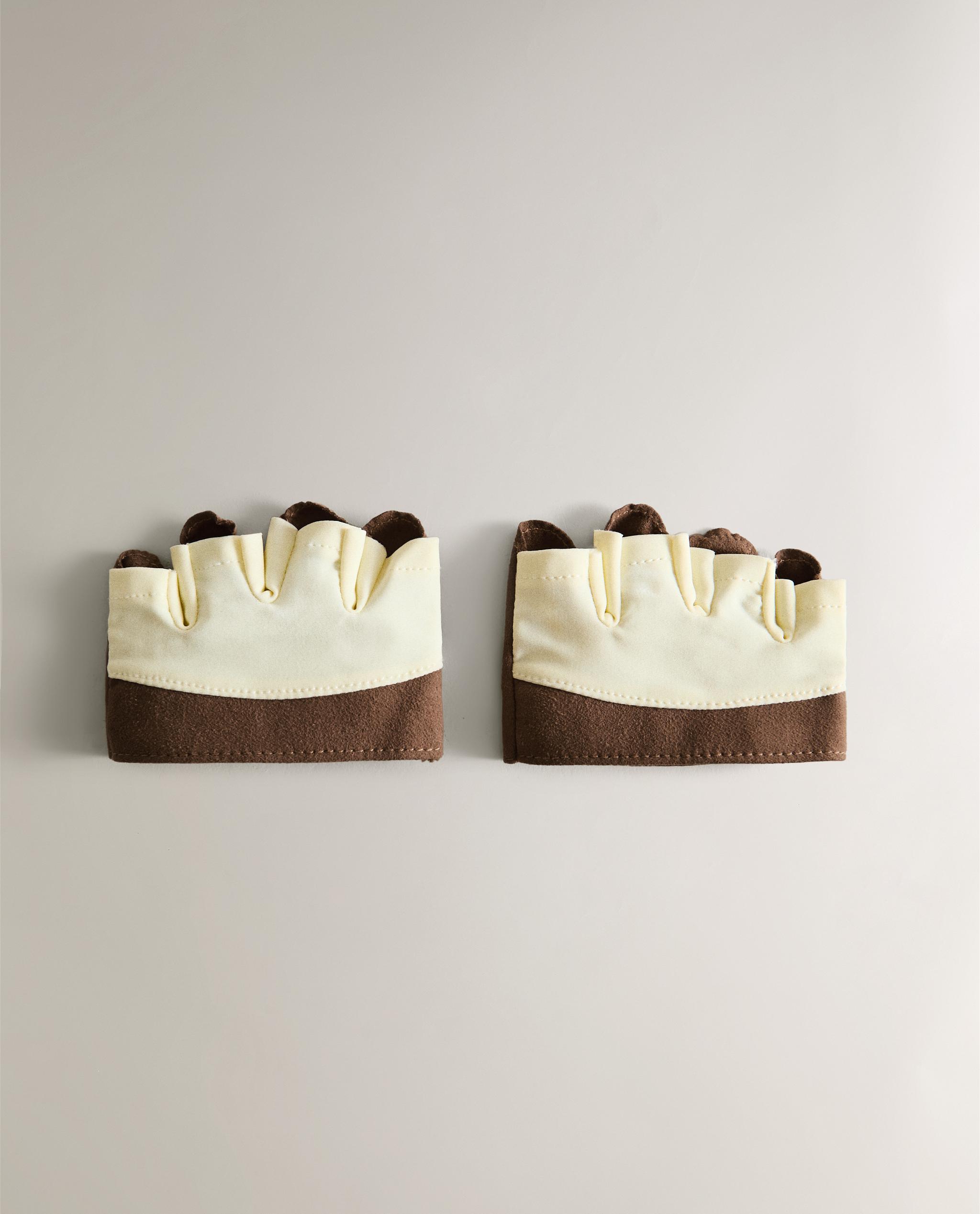 PACK OF GYM GLOVES (PACK OF 2) product thumbnail 4