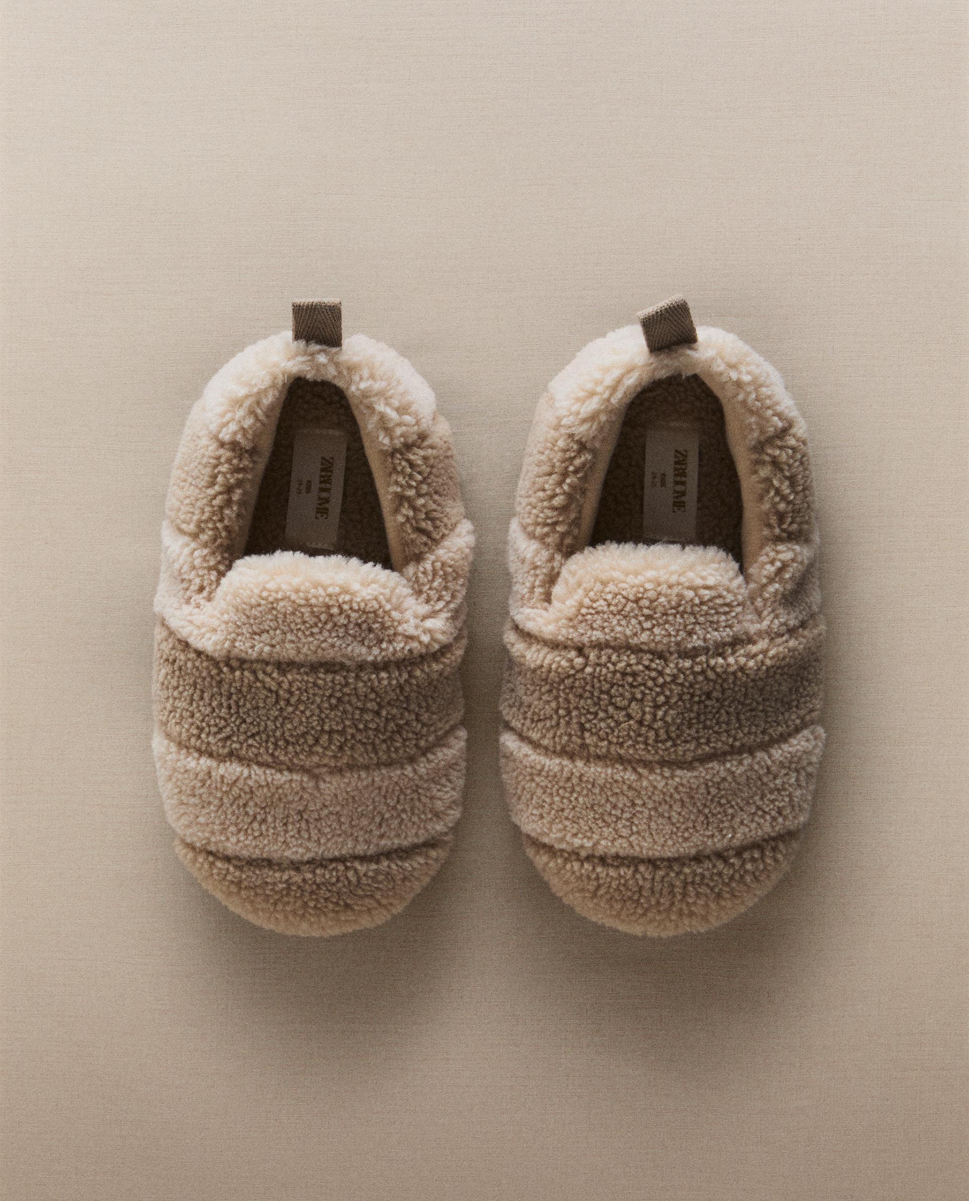KIDS' FAUX SHEARLING SLIPPERS KIDS' FAUX SHEARLING SLIPPERS