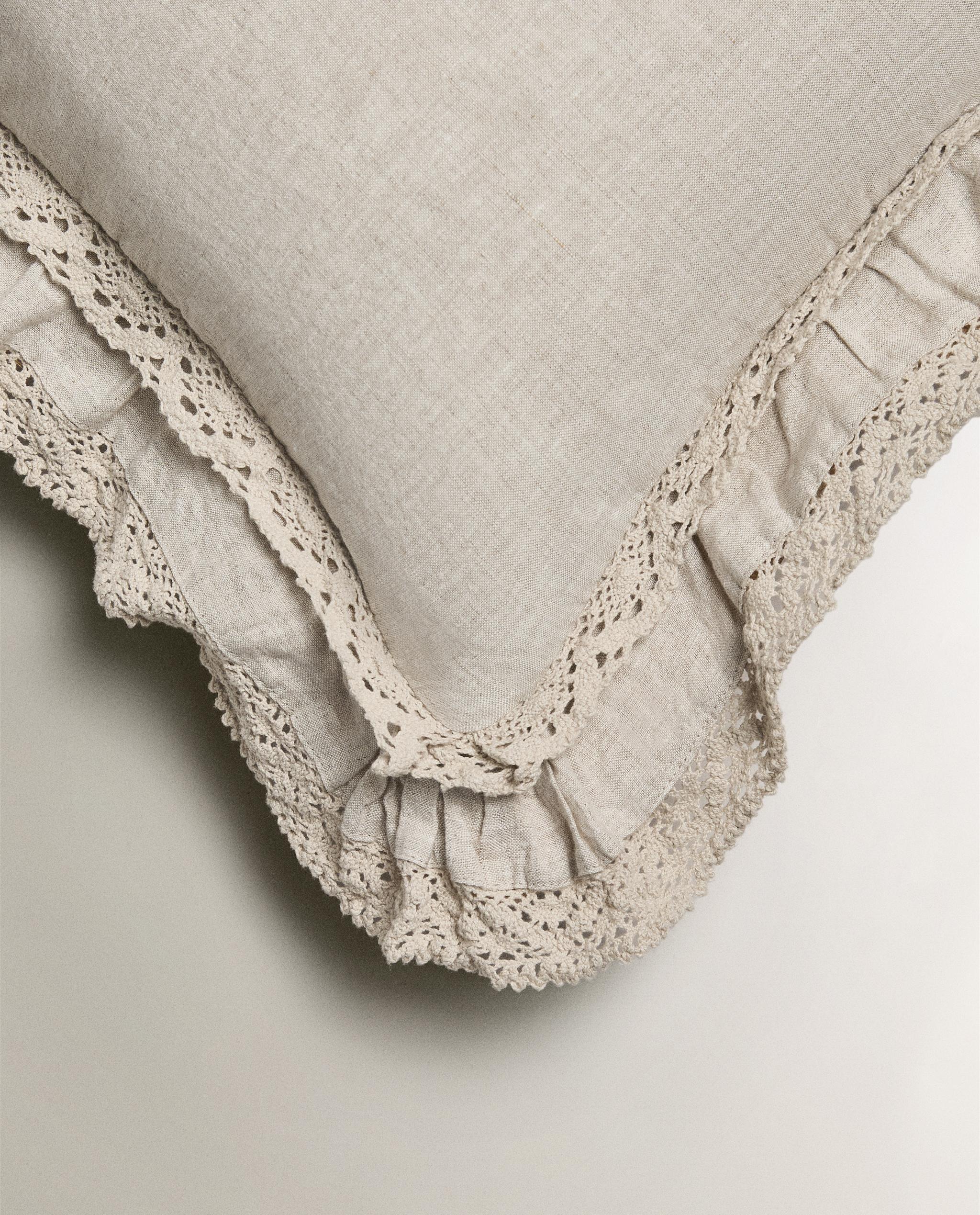 LINEN QUILTED CUSHION COVER WITH LACE TRIM product thumbnail 6