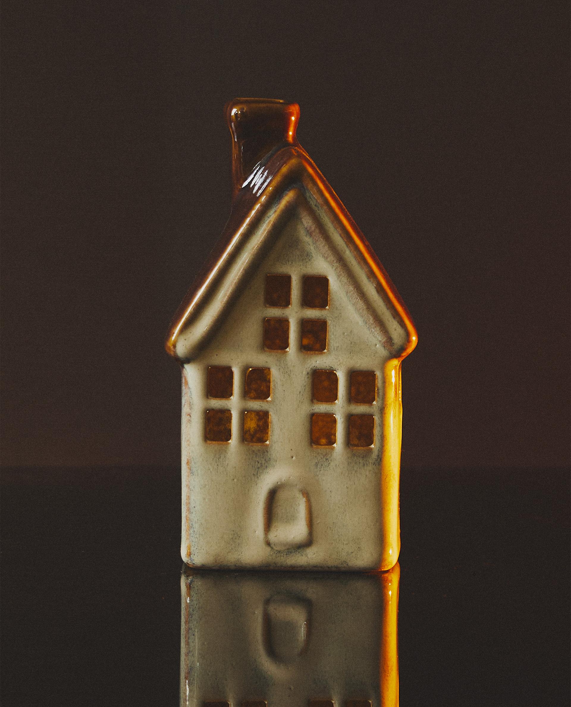 クリスマス ♡ ライト付ハウス クリスマス ライト付きポーセリンハウス オーナメント | Zara Home