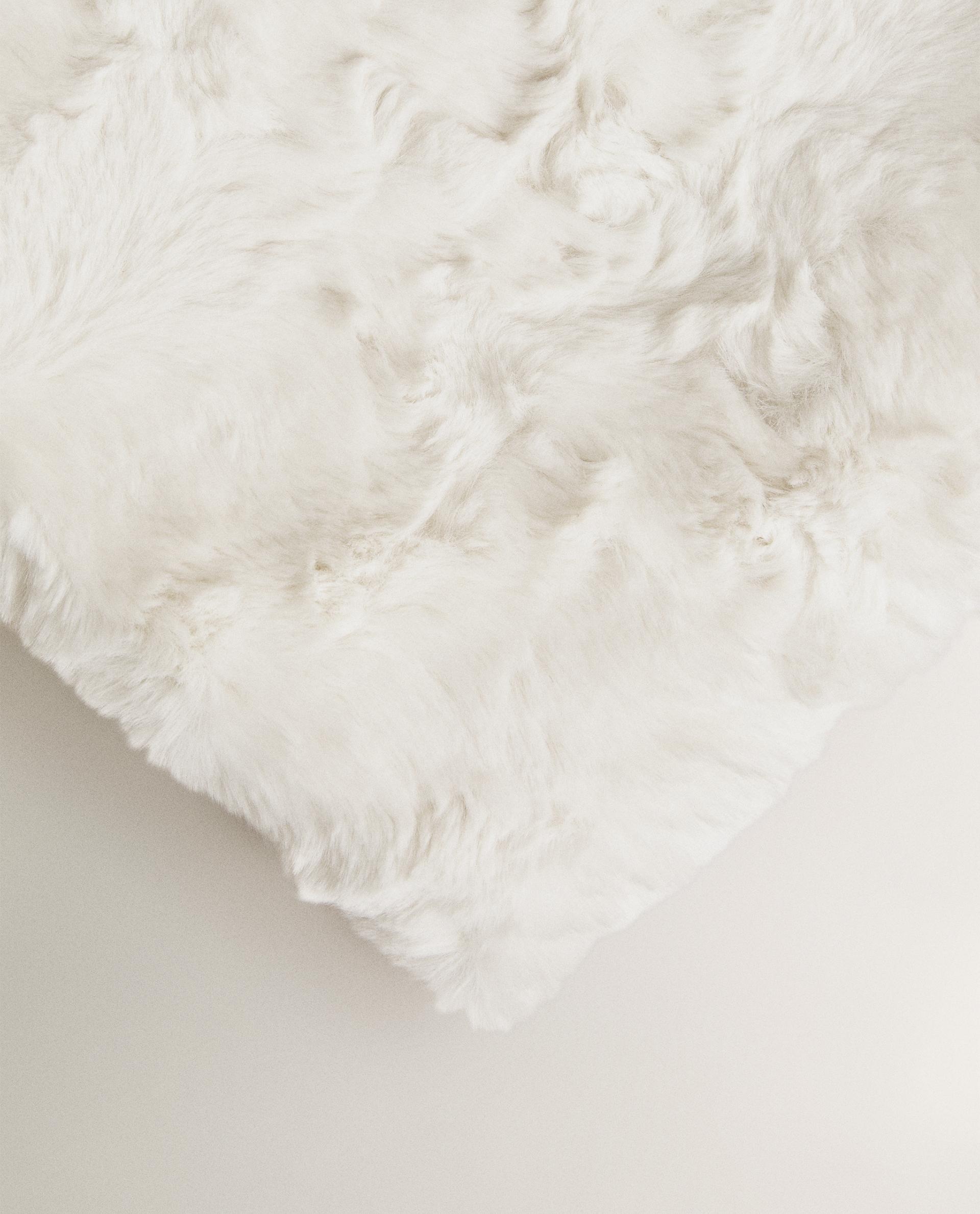 IRREGULAR FAUX FUR BLANKET Zara Home Canada
