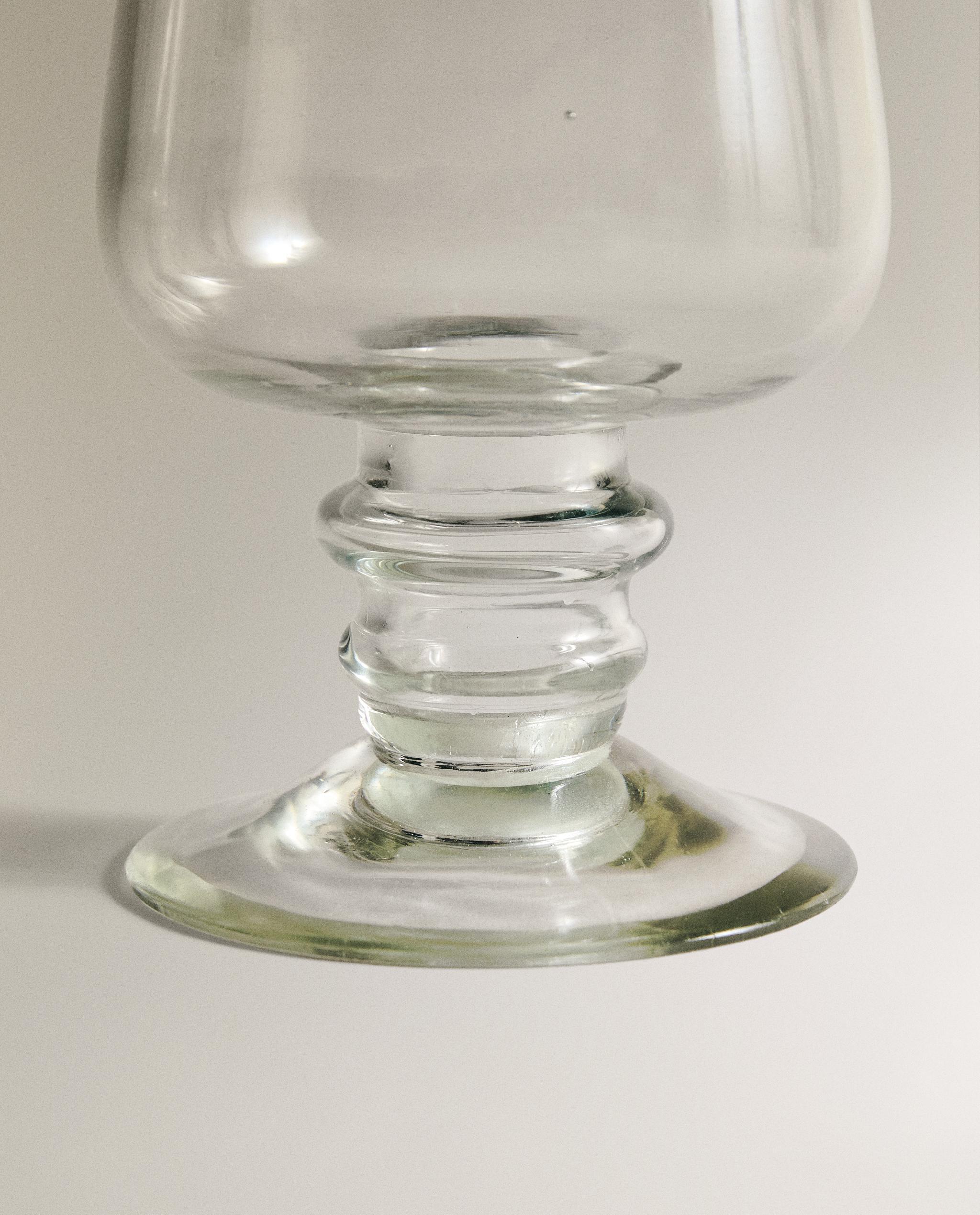 GOBLET GLASS VASE
