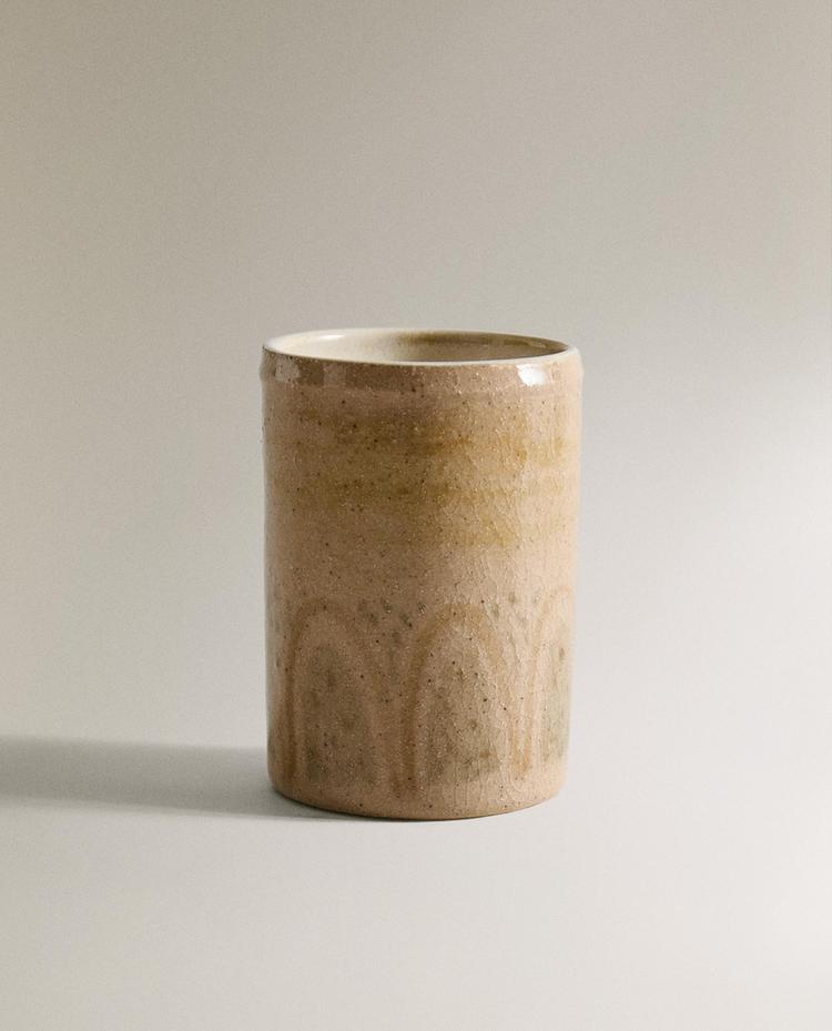 TERRACOTTA TOOTHBRUSH HOLDER TERRACOTTA TOOTHBRUSH HOLDER