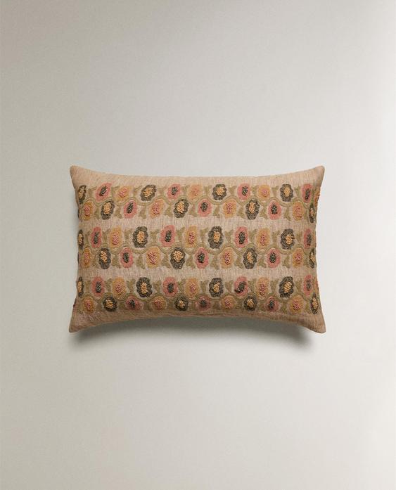 EMBROIDERED CUSHION COVER EMBROIDERED CUSHION COVER