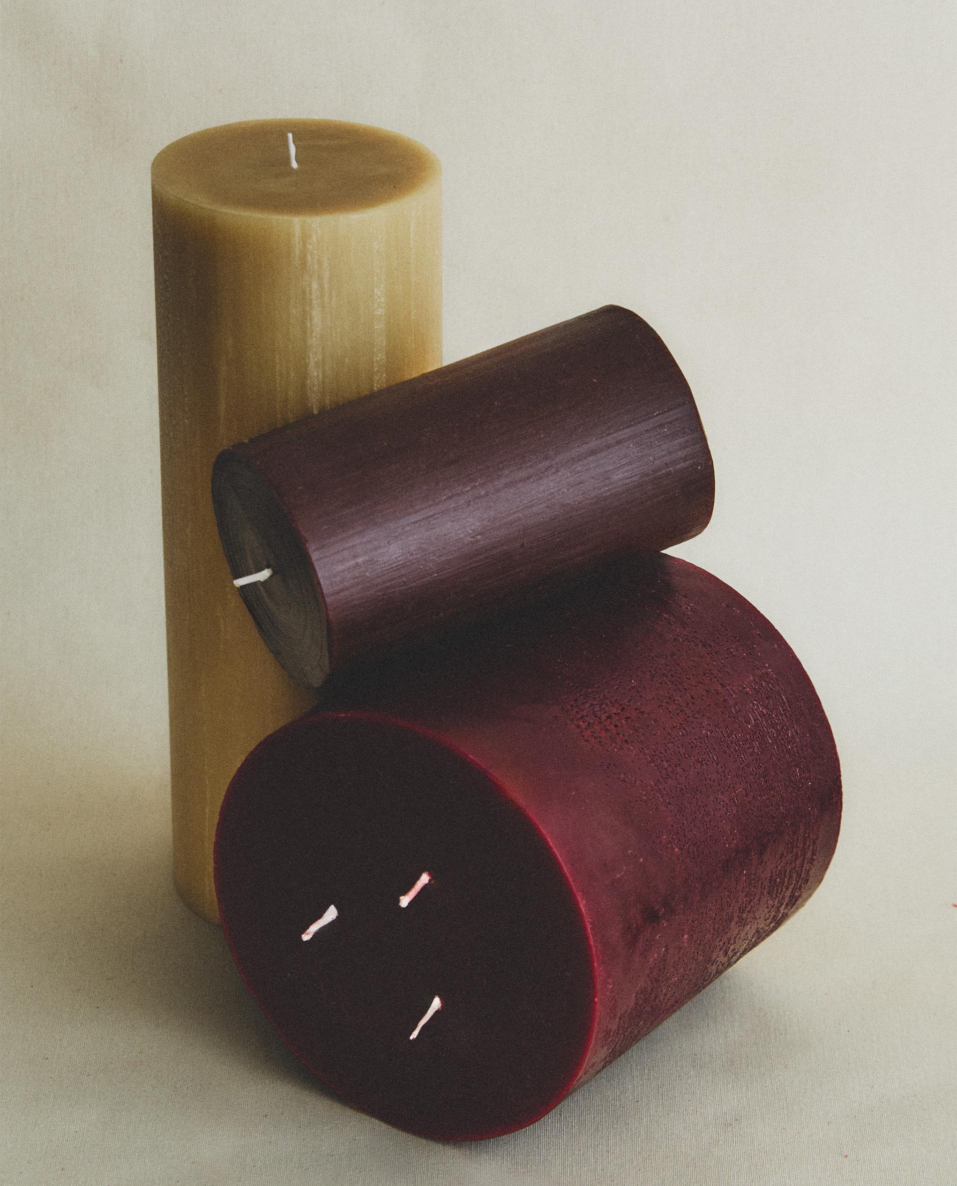 DECORATIVE CYLINDRICAL CANDLE DECORATIVE CYLINDRICAL CANDLE