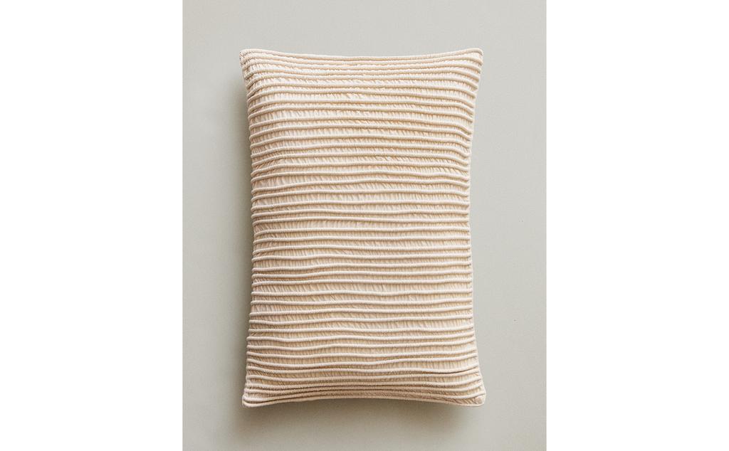 PLEATED CUSHION COVER