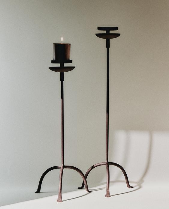 TRIPOD CANDLESTICK TRIPOD CANDLESTICK