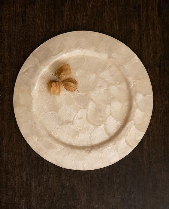 ASSIETTE DE PRÉSENTATION NACRE