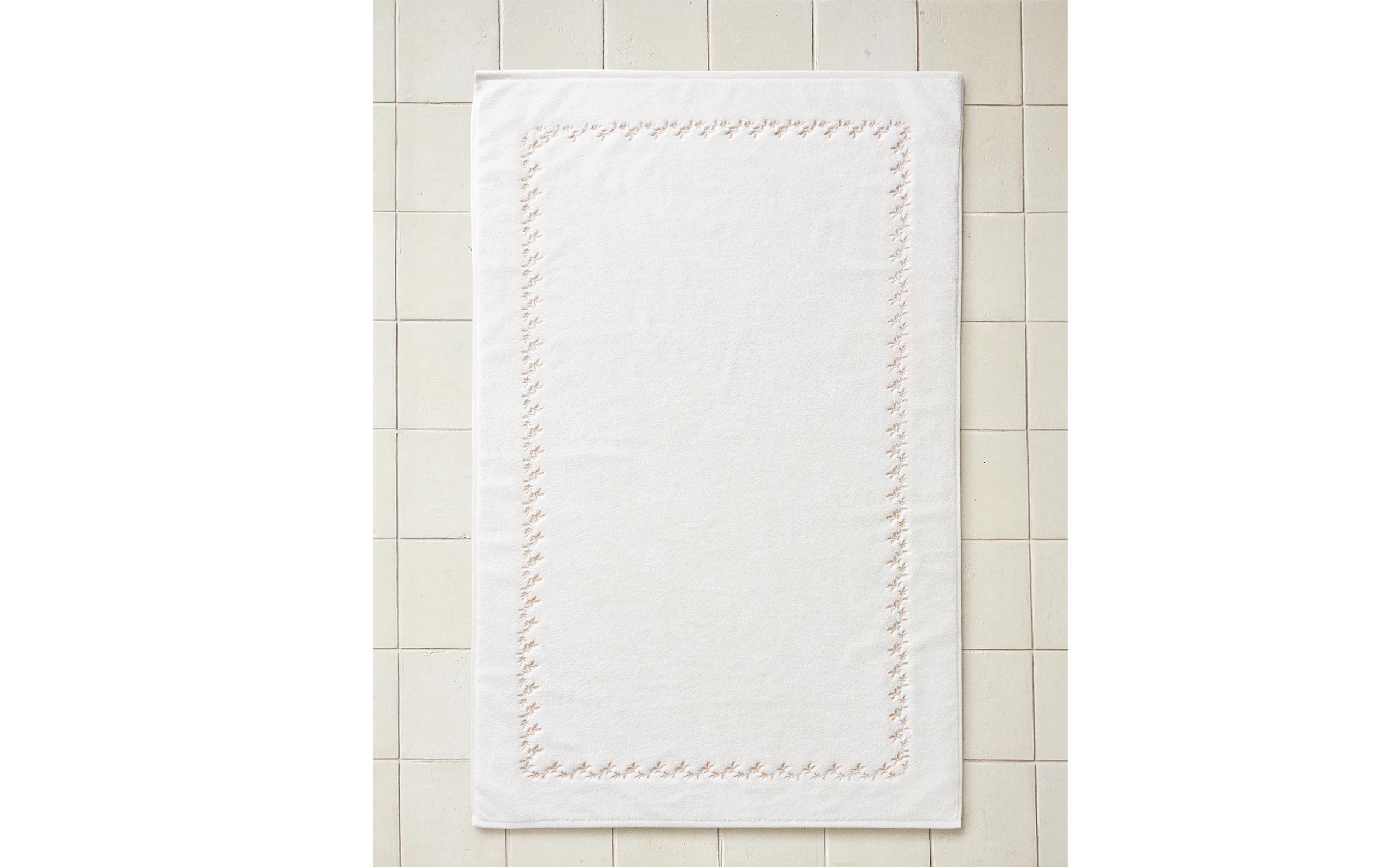 BATH MAT WITH PLANT EMBROIDERY product thumbnail 9