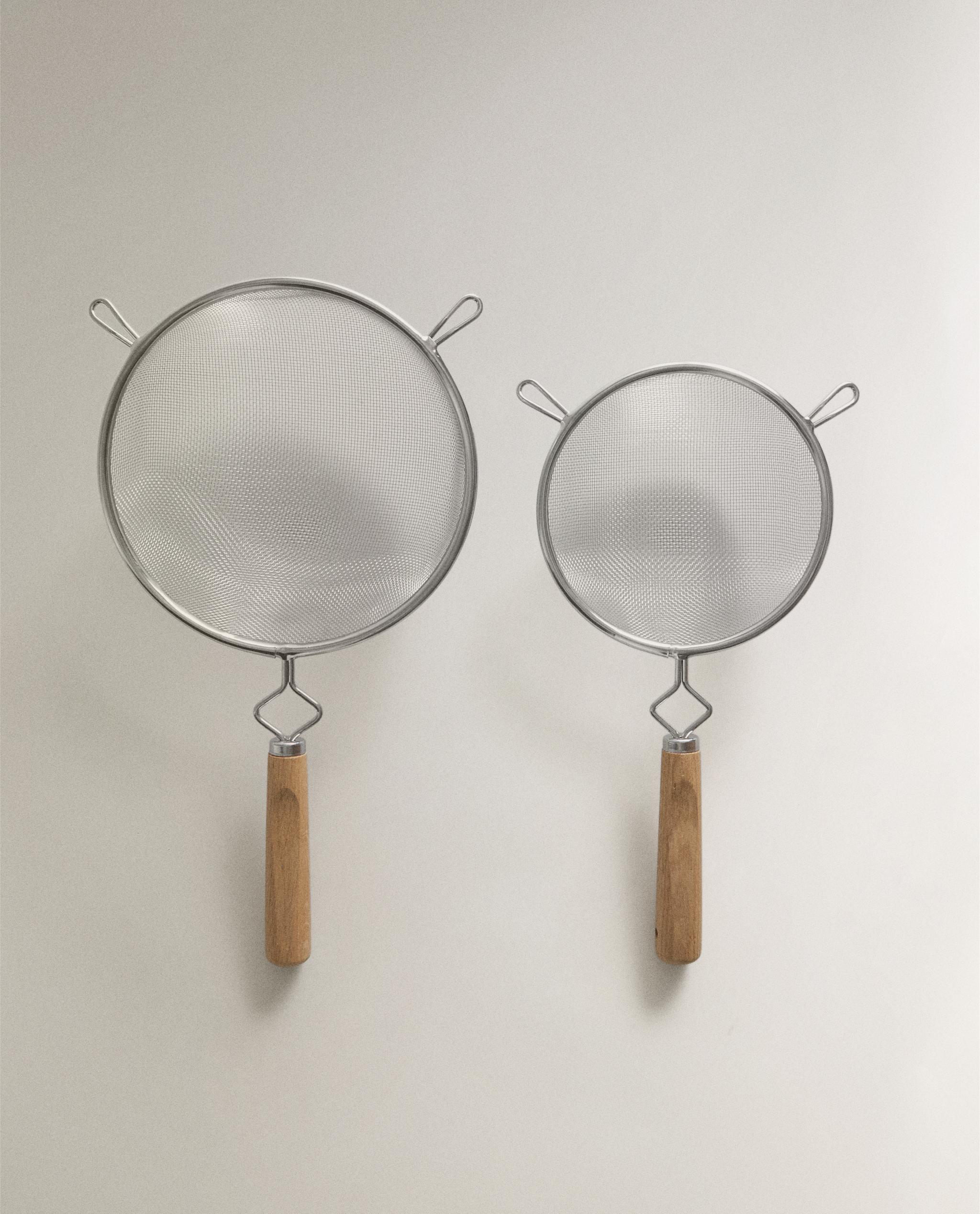 STEEL COLANDER WITH OAK WOOD HANDLE product thumbnail 5