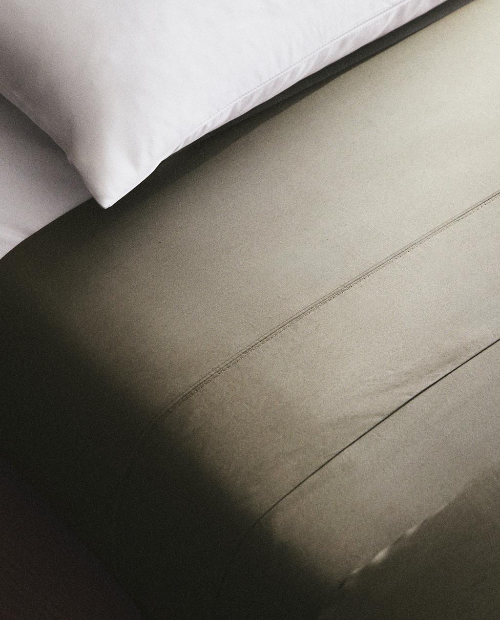 PERCALE COTTON FLAT SHEET (300 THREAD COUNT)